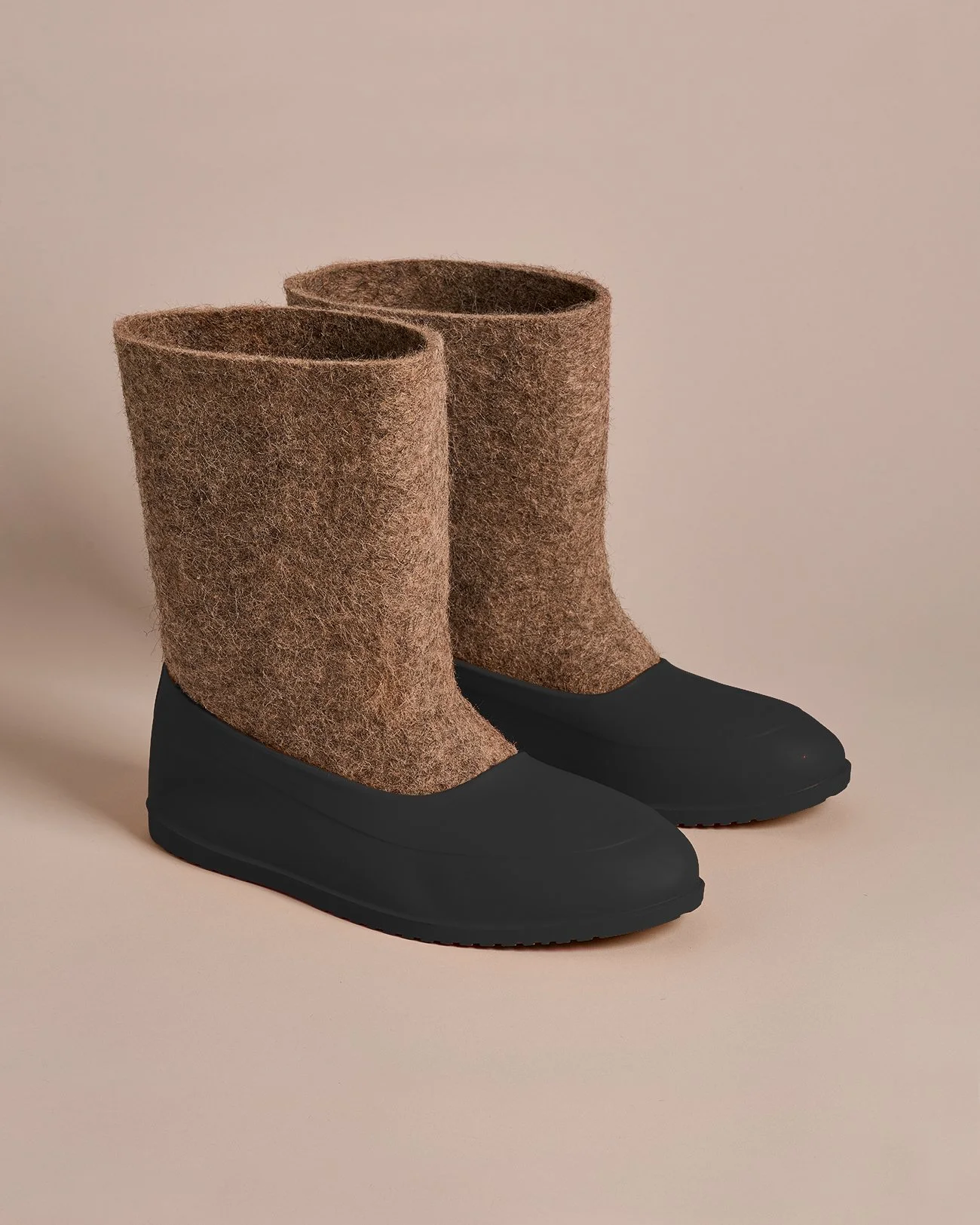 voylok_volga_classic_black_overshoe_2.jpg