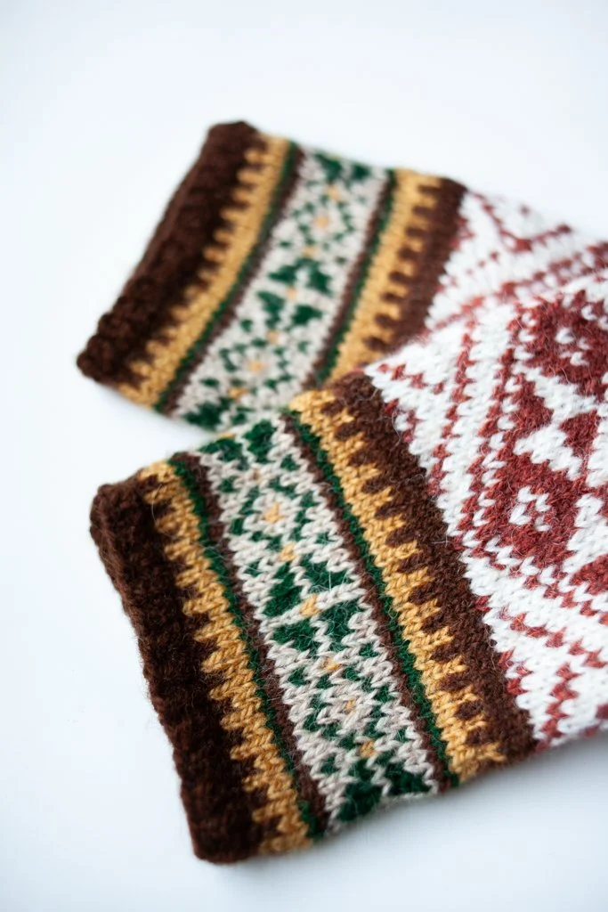 Handknit_Mittens-01.jpg