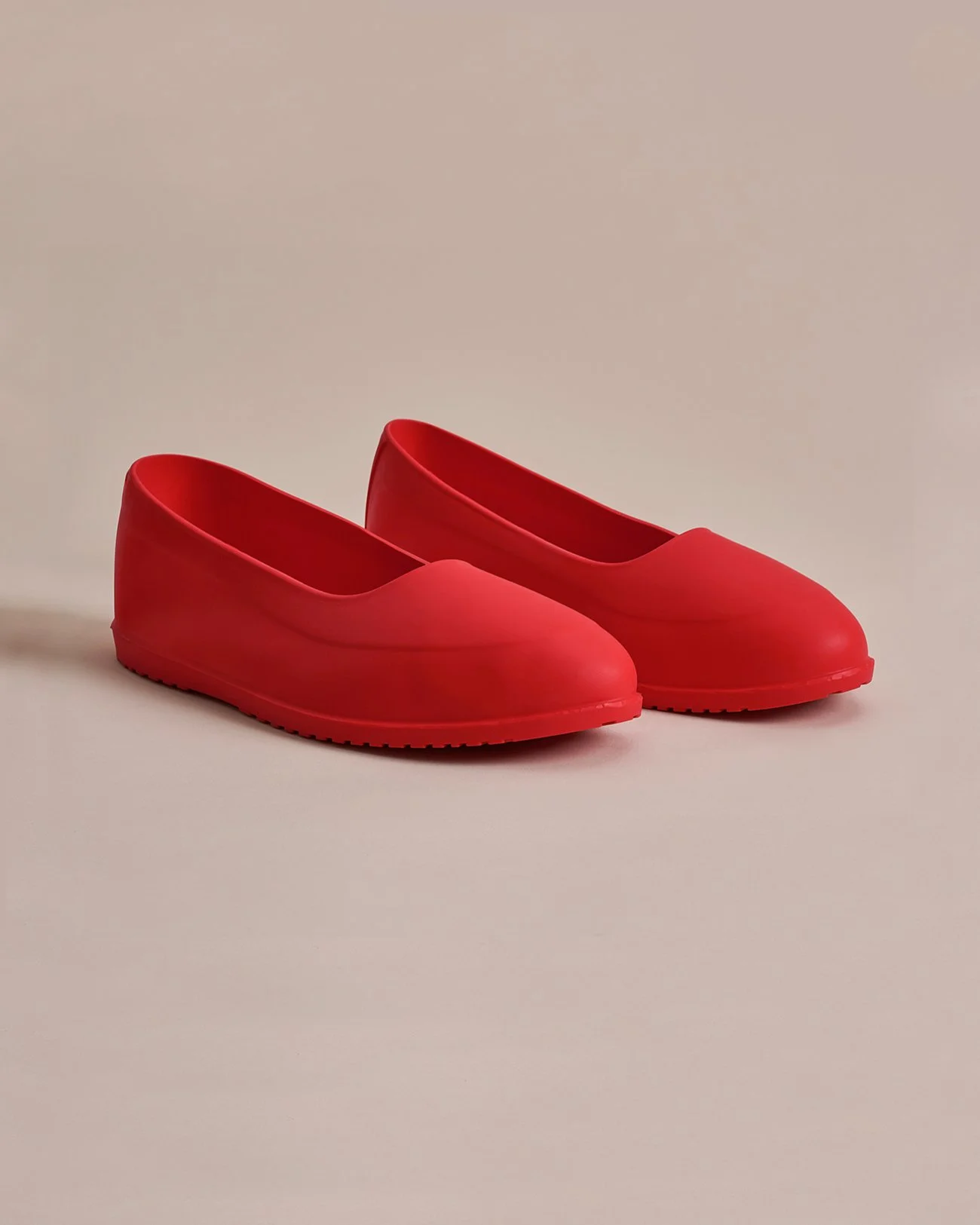 voylok_red_overshoe_2_v3.jpg