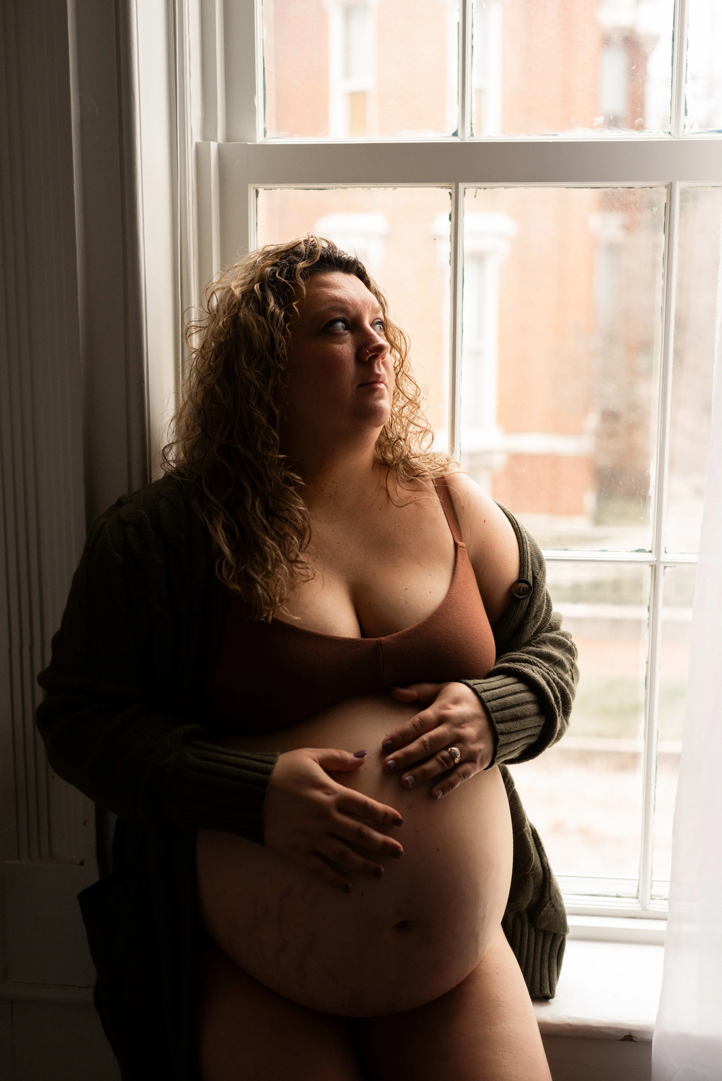 Cozy Maternity Boudoir –&nbsp;Evansville Indiana Photographer