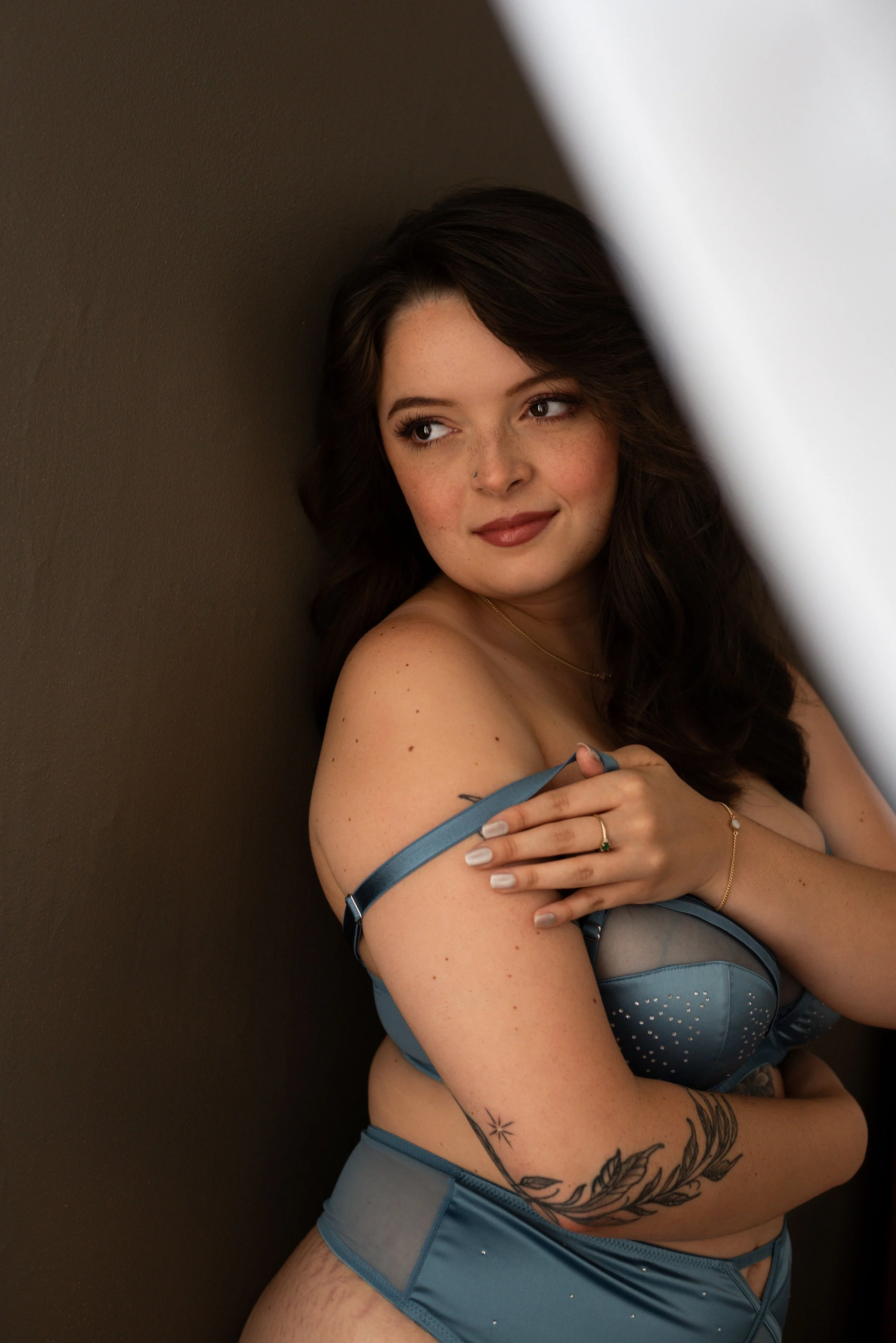 Lingerie for a Winter Boudoir Session –&nbsp;Evansville Indiana Boudoir Photographer