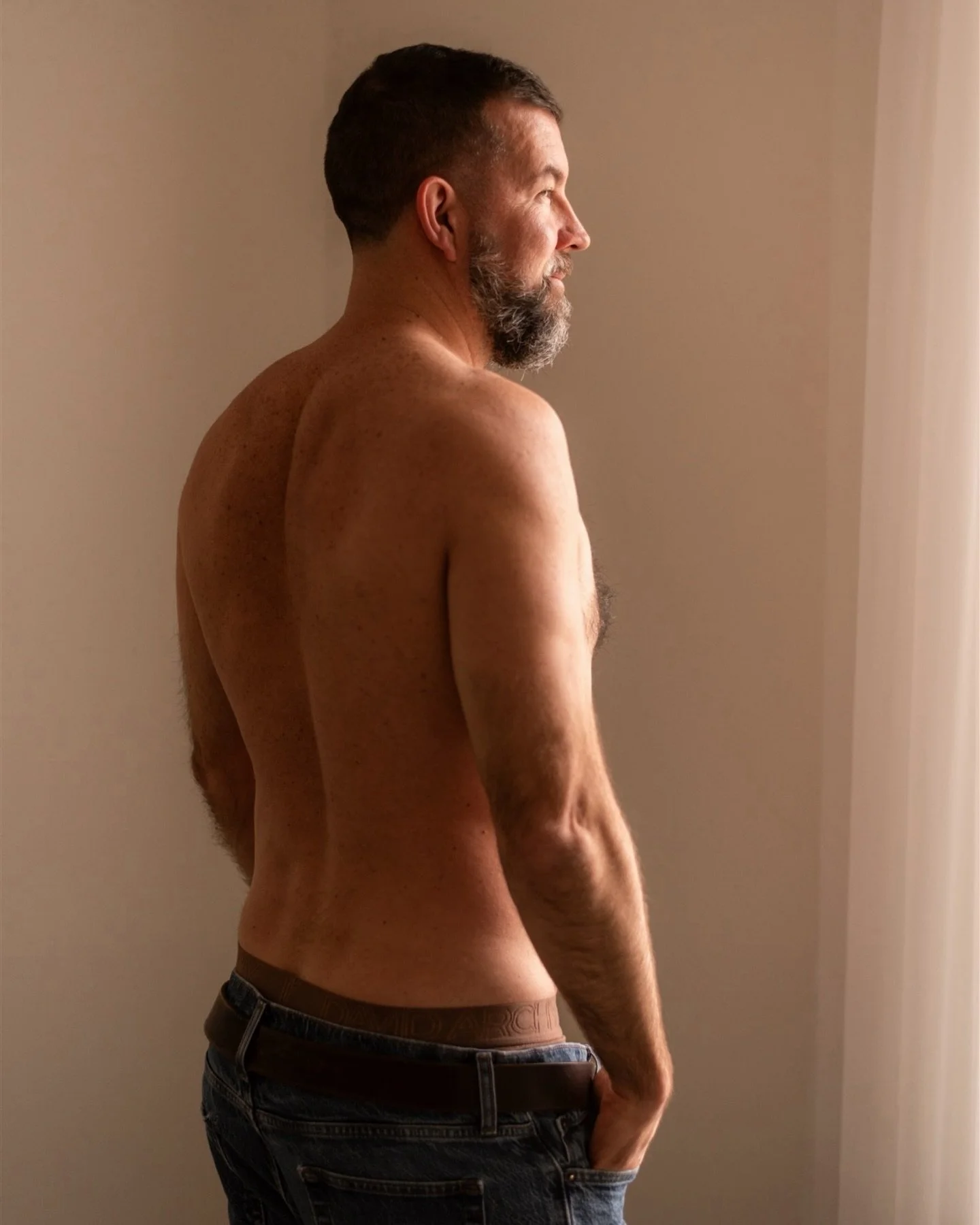 I love when you book a session just for yourself.

You don&rsquo;t have to become someone else first or wait for the &ldquo;right&rdquo; moment.

You can do something like this just because you want to feel good in your own skin. 🤎
&mdash;&mdash;&md