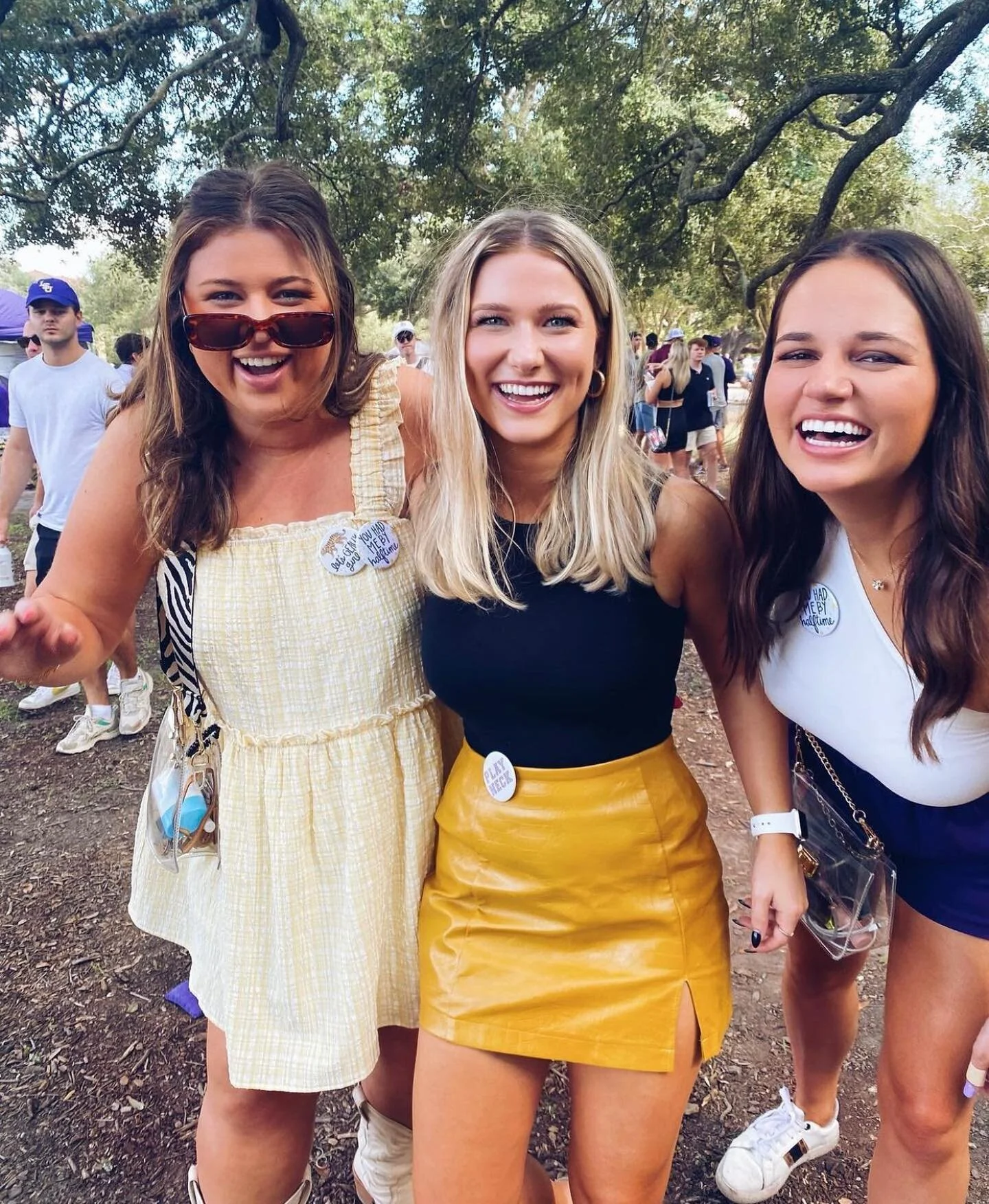 Mood bc our pop up is only in TWO days!!!! Make sure to check us out at @apricotlanebr this Friday from 4-7 p.m. with allllll of our new designs! 💓