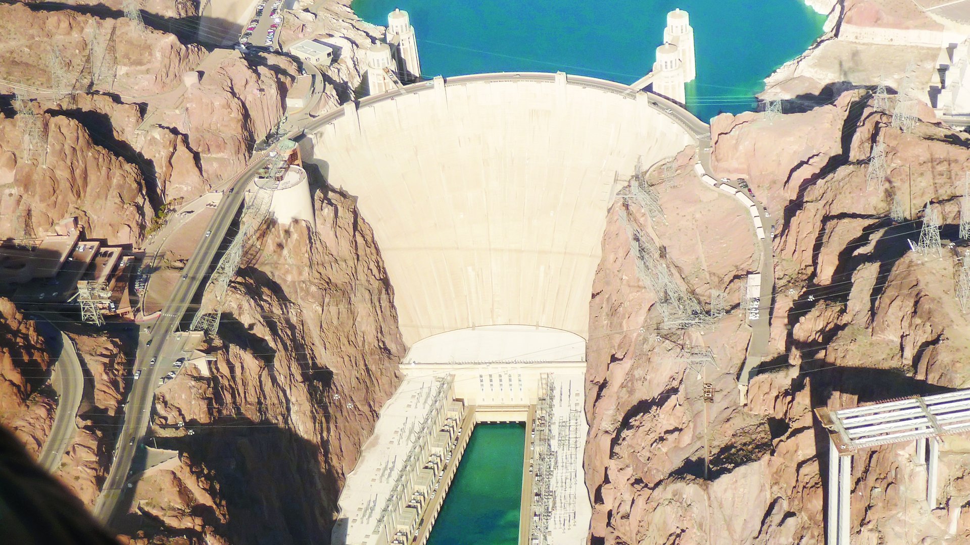 RS5719_HOOVER DAM CMYK_iStock_000010084274Medium_COLOR ADJUST-hpr-1920x1080.jpg