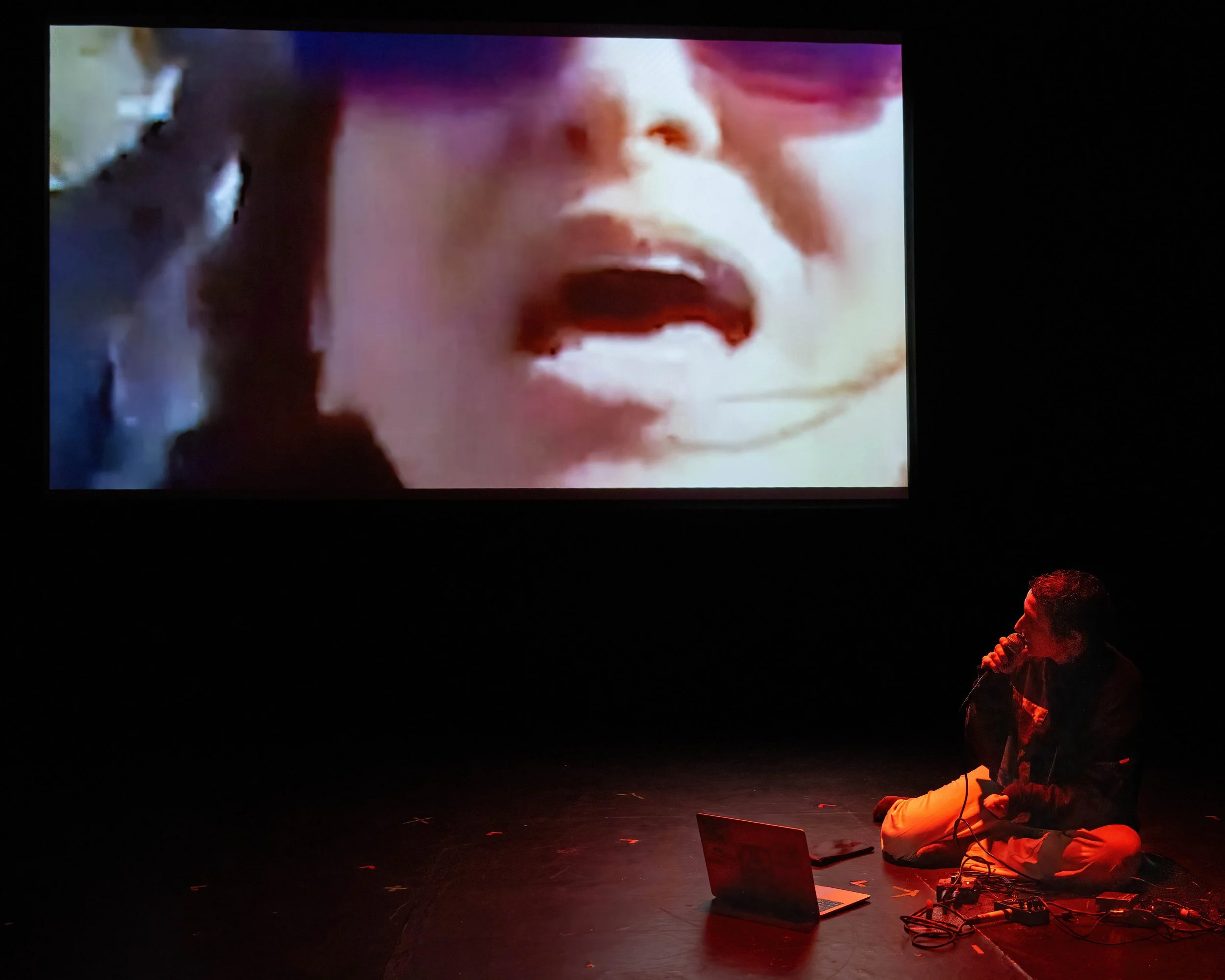 Niki Afsar in "baraye nika"