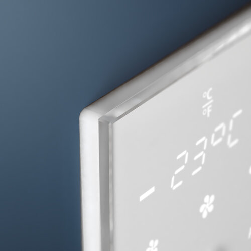 INTEREL_Thermostat_White_Closeup2.jpg