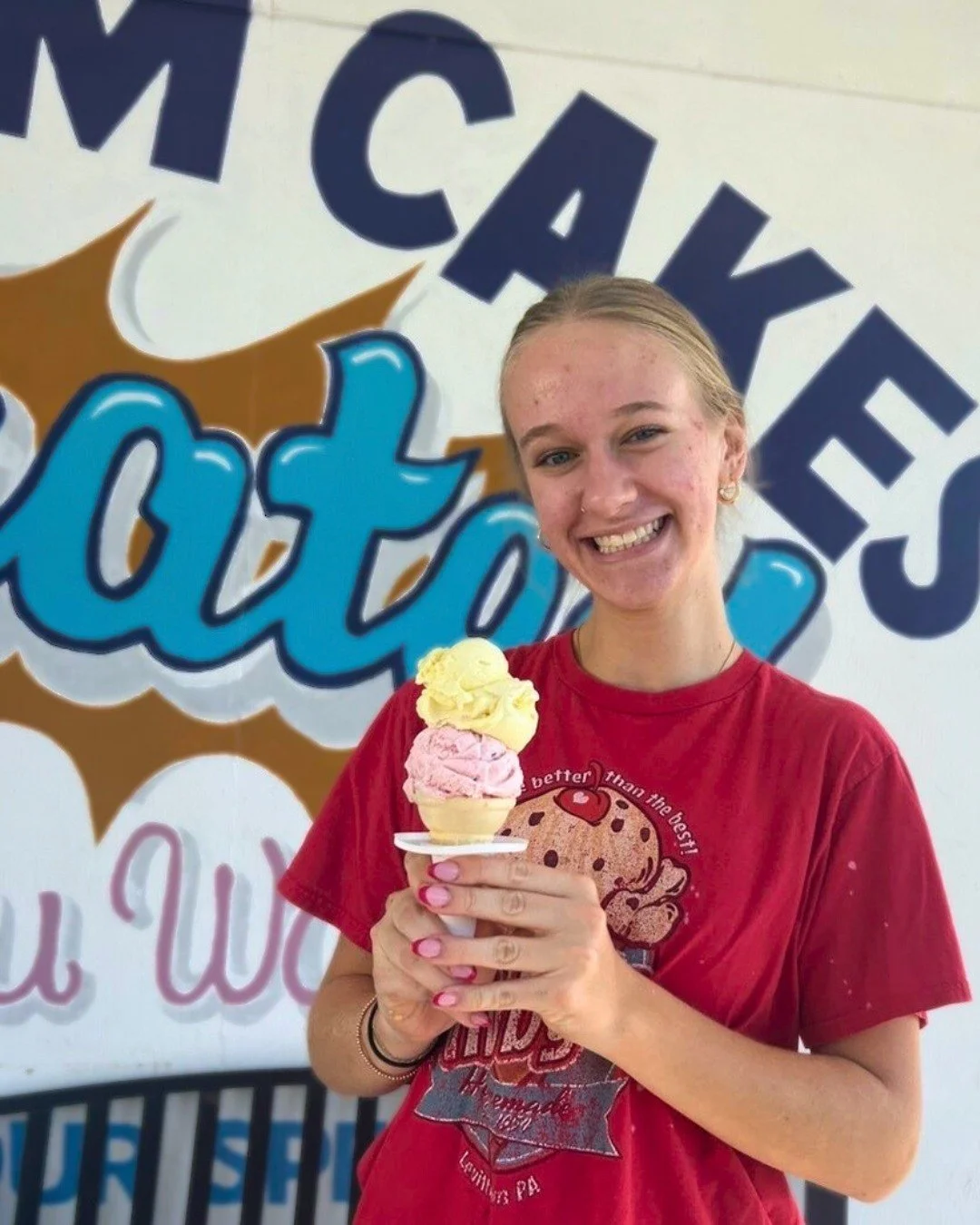 Alyssa's bringing the energy for our final week! πͺ She's been a rockstar all season, and we can't wait to close it out strong with our favorite people — YOU! π
Last day to get your Gibby's: Sunday, Oct 19th π¦
.
.
.
#getyourgibbys #gibbysicec