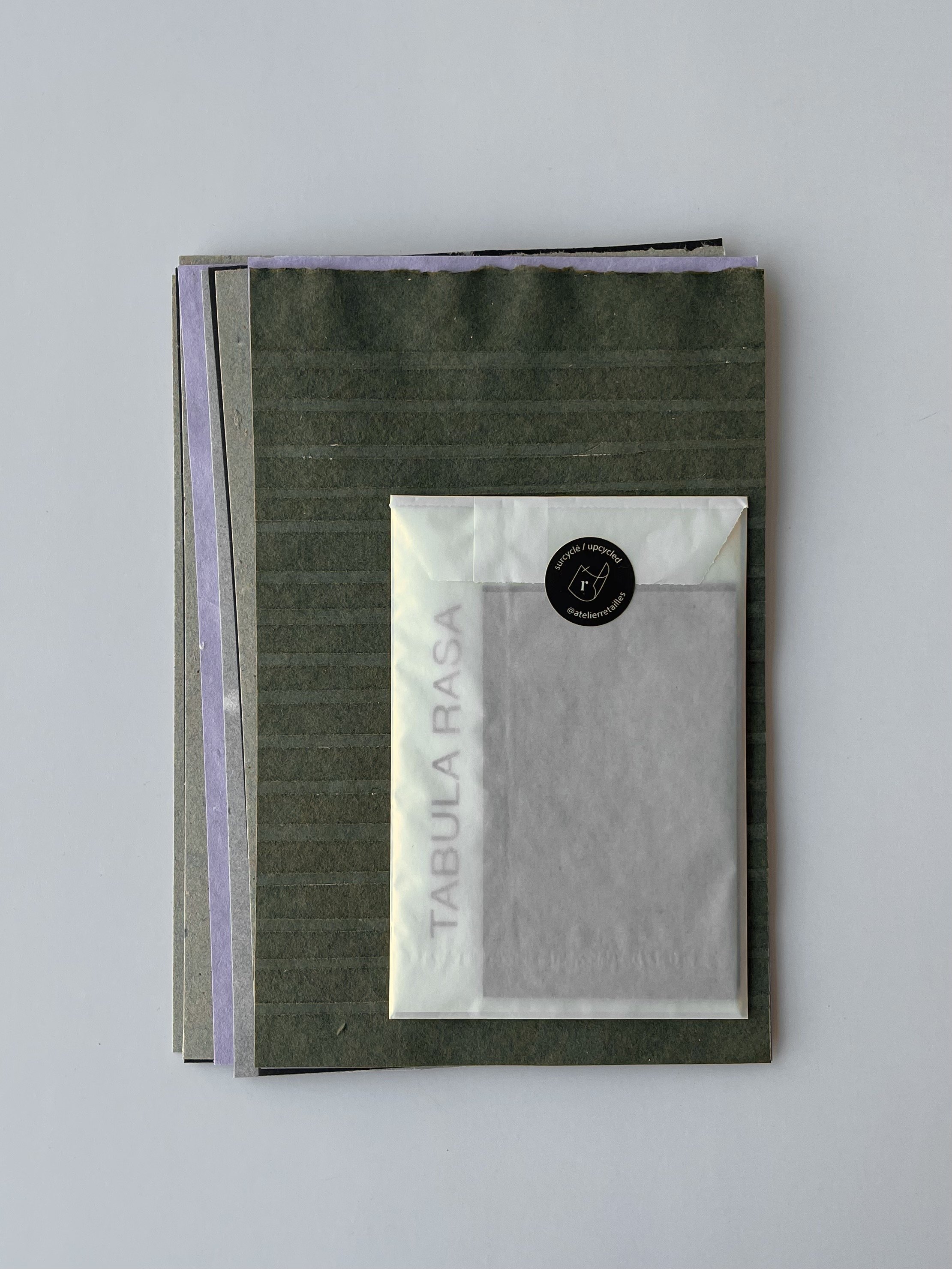 LES ENSEMBLES DES MOIS DERNIERS - 11 feuilles 6x9