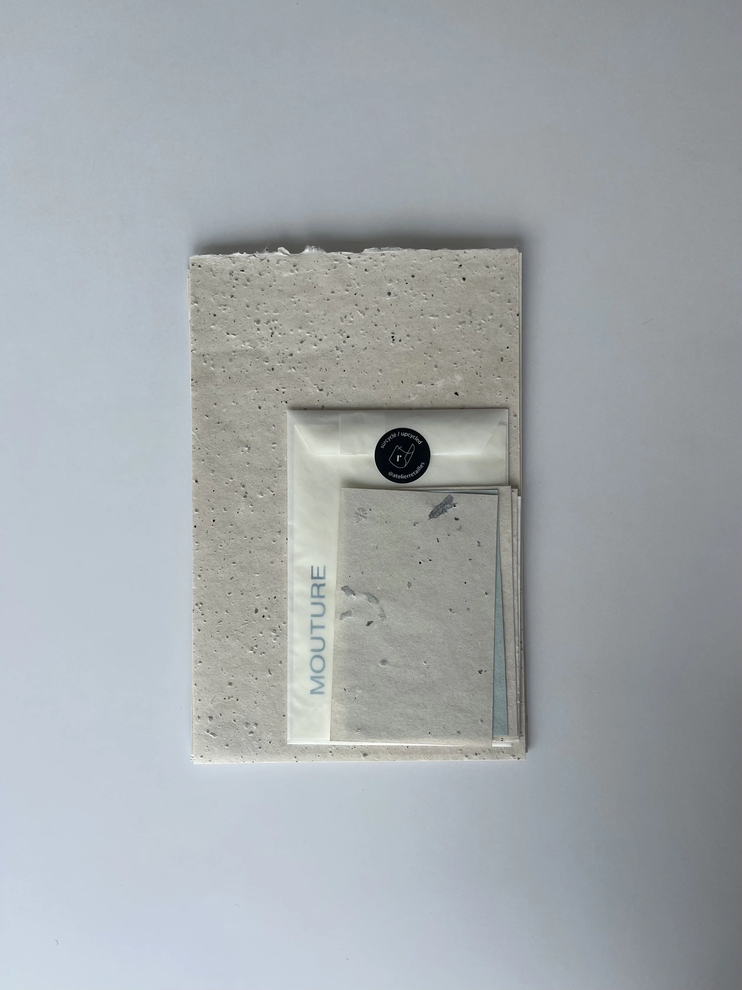 LES ENSEMBLES DES MOIS DERNIERS - 11 feuilles 6x9