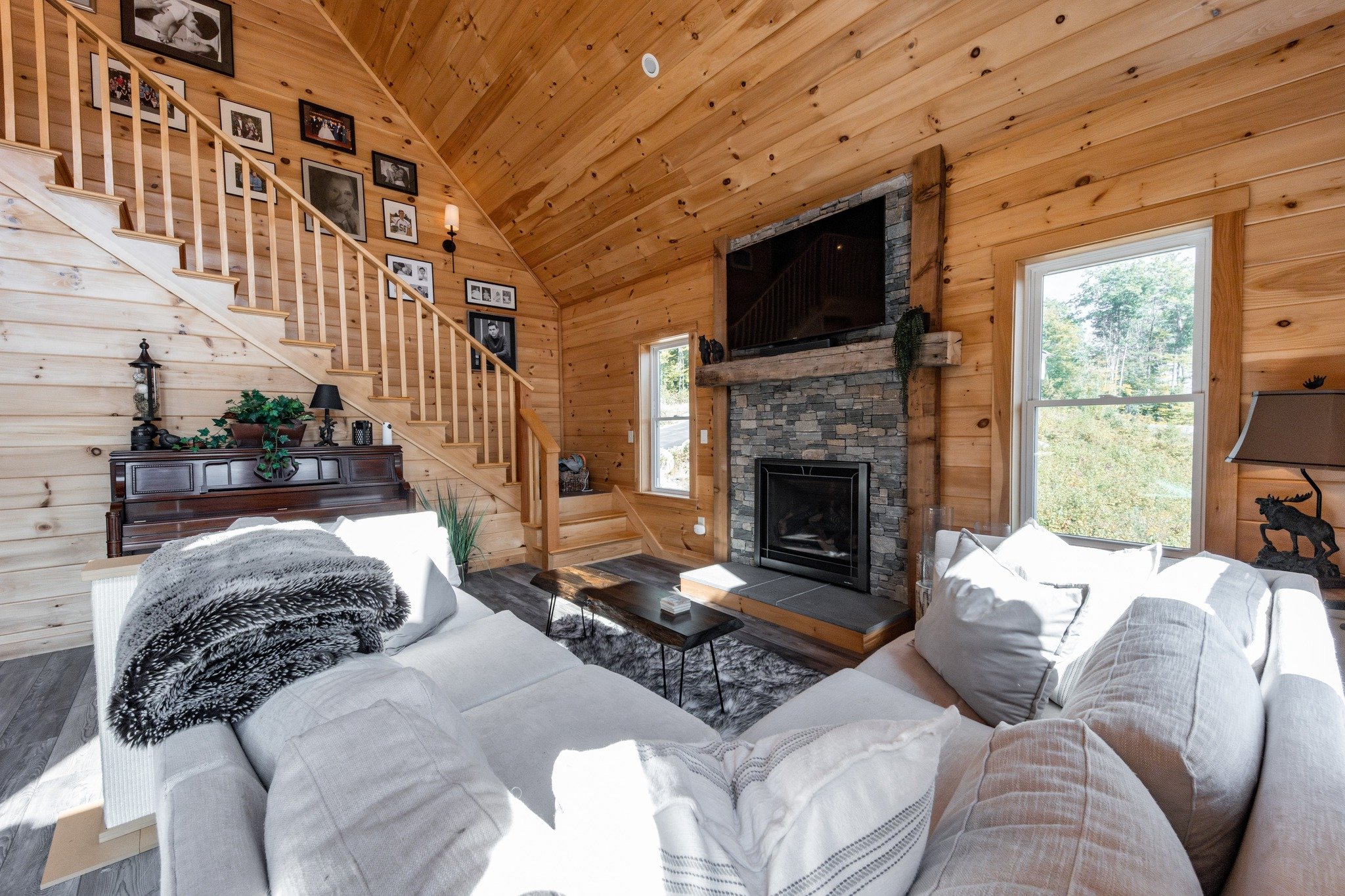 From sky to interior - full property coverage in the White Mountains 🏡 Helping agents and hosts showcase properties that sell themselves. Campton, NH #PropertyPhotography #DronePhotography