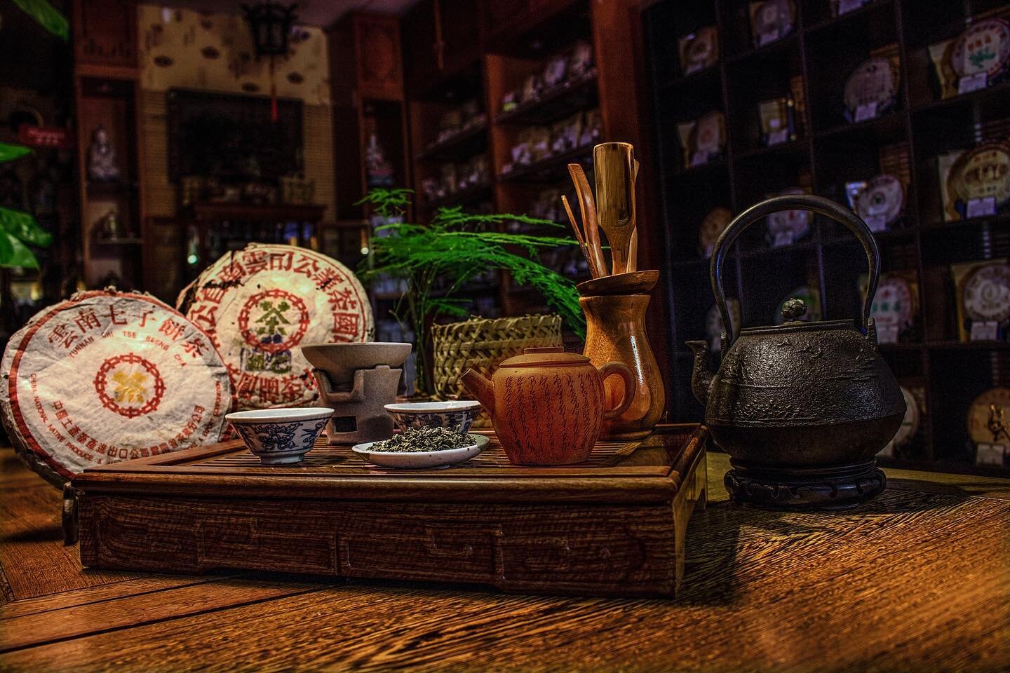 Special Announcement @thechineseteashop will be joining the tea fair, world championship as one of our special judges and providing beautiful heirloom one of a kind ceramic pieces for the tea ceramics gallery. 

Daniel Lui moved to Vancouver, Canada,