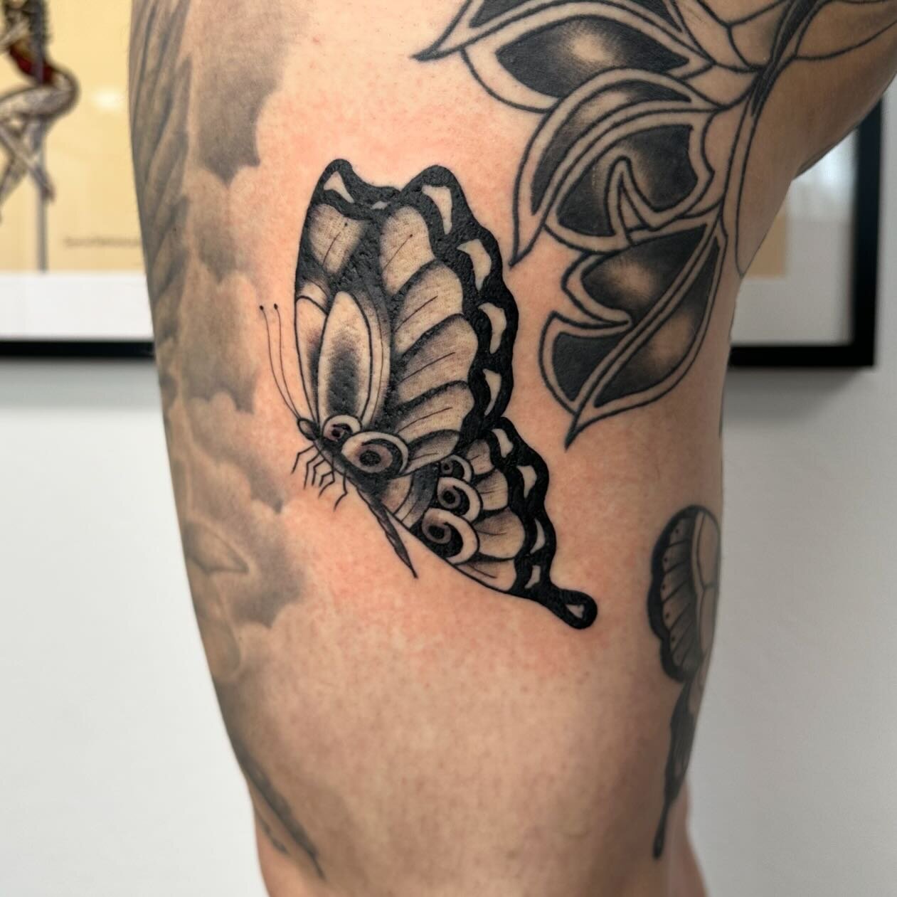 ❤️BUTTERFLY❤️
From my flash

Been doing a lot of Butterflies lately. Not complaining, just telling you I love it and keep em coming. Thanks Janina for the Trust❤️❤️
With Love Chelly❤️
My books are open!!
Dm me if your interested 
Find me @noble_tatto