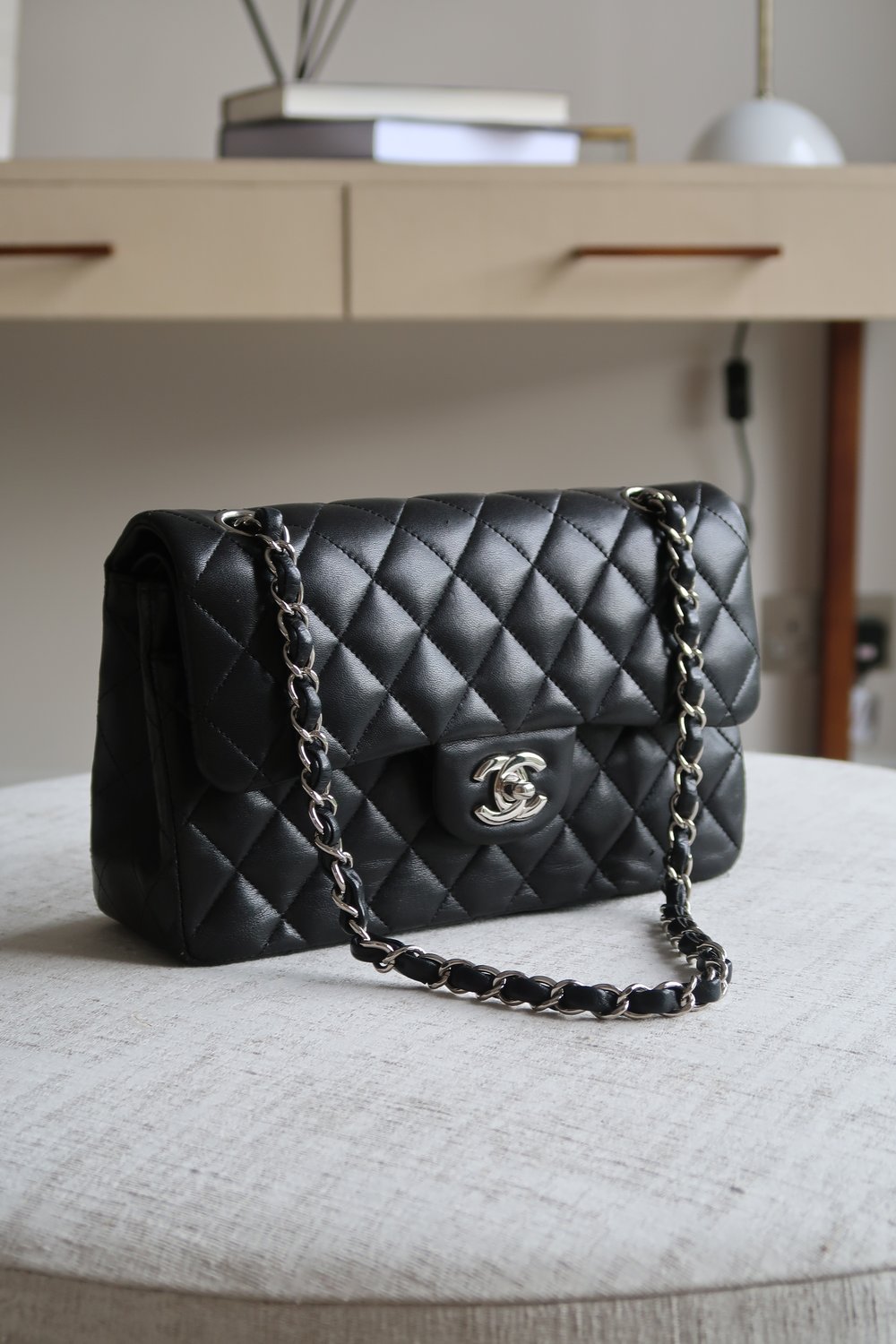 chanel caviar quilted medium double flap
