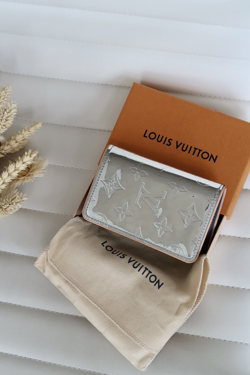 Louis Vuitton SILVER MIRROR MONOGRAM VINYL and VACHETTA SLENDER POCKET  CARDHOLDER