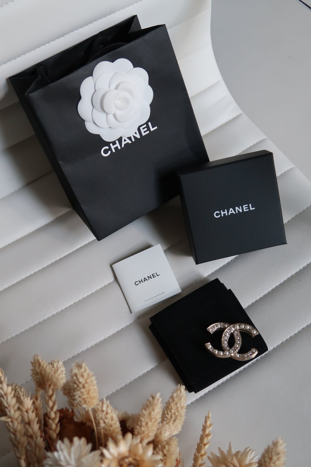 Chanel - 2017 Bicolor Small Black / Taupe Ballerine Cc Camera Case