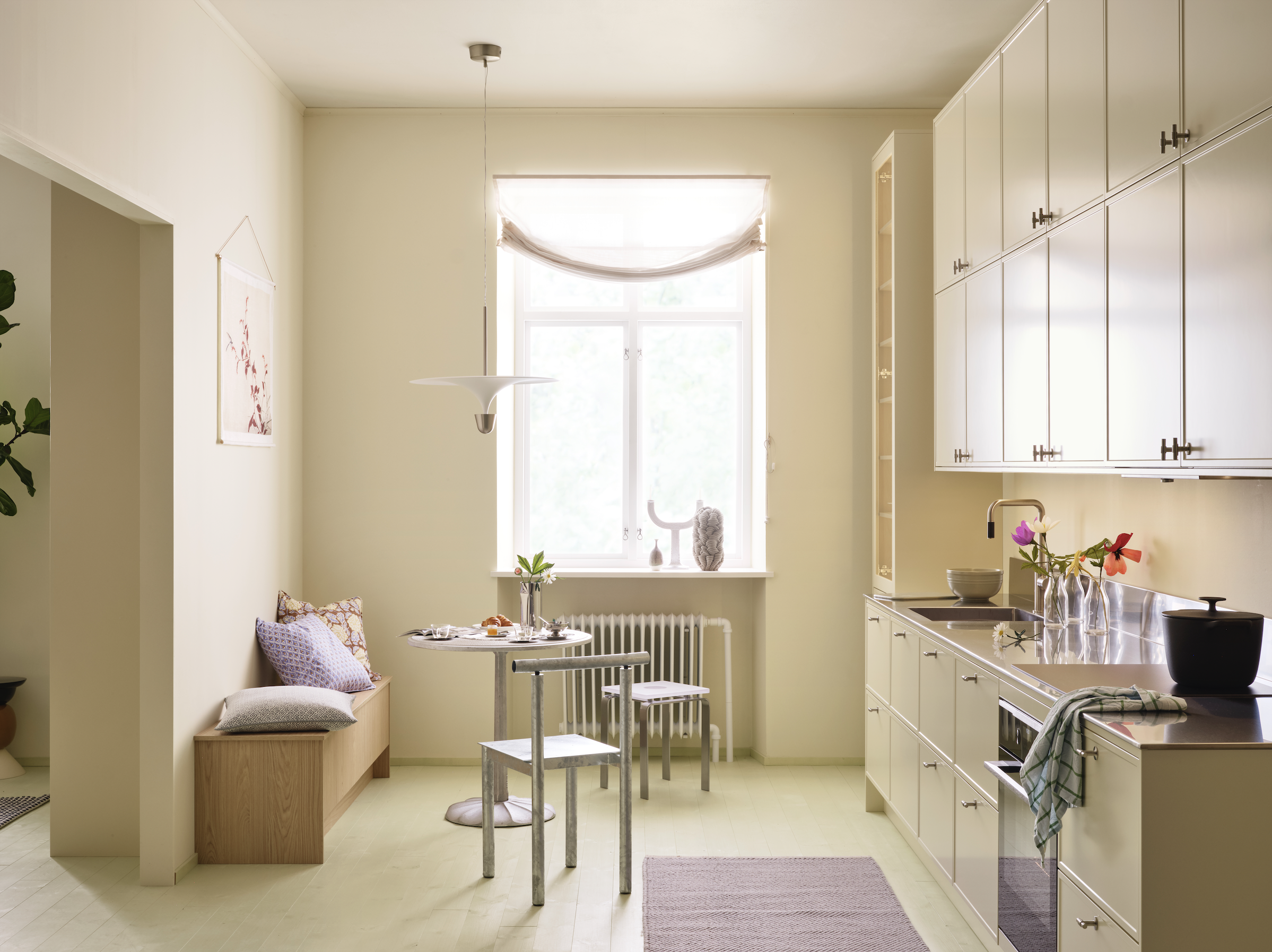 Vedum, Kitchen window, Dennis Valencia.png