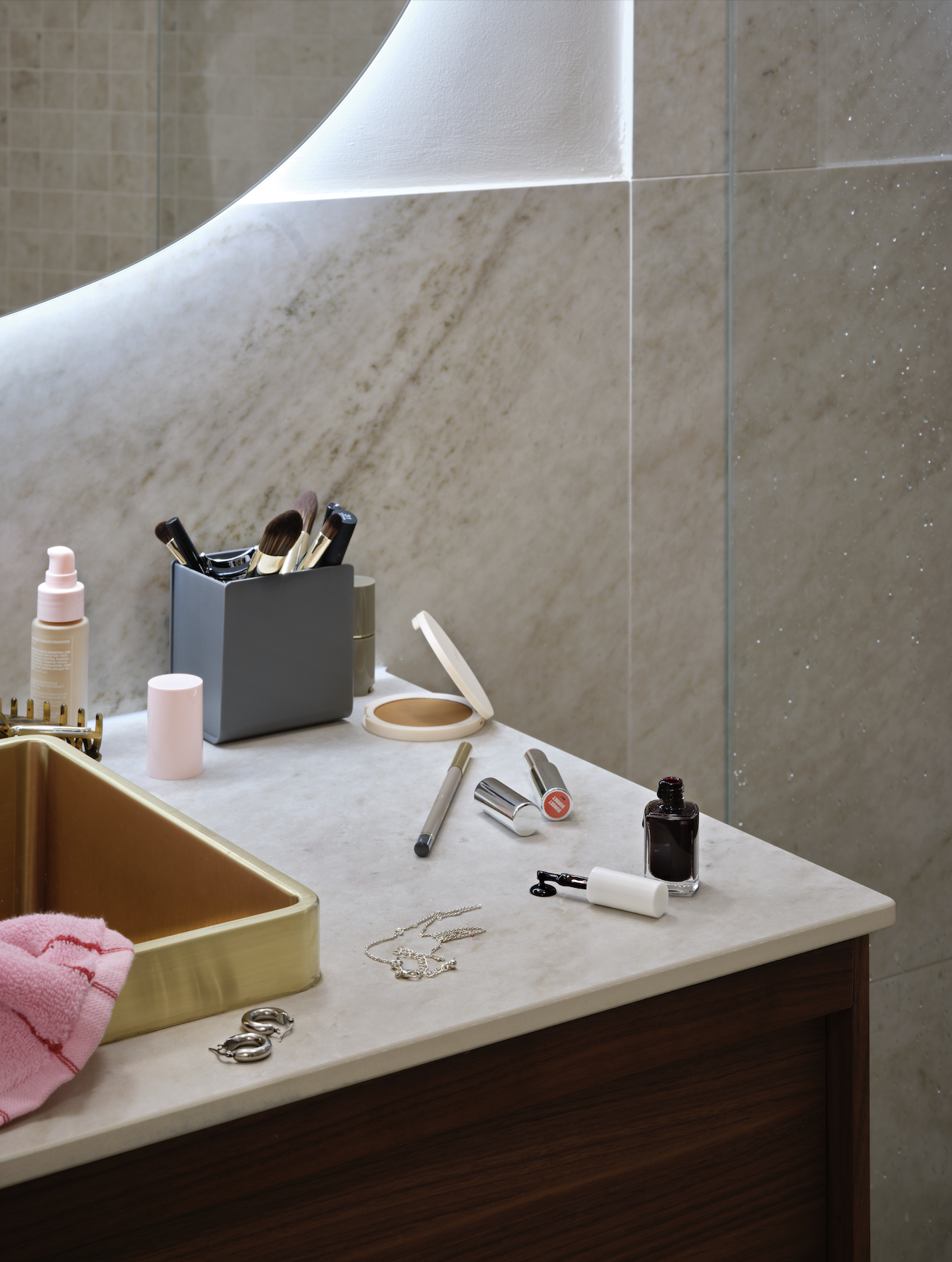 BRICMATE bath, Dennis Valencia, Stellan Herner.png