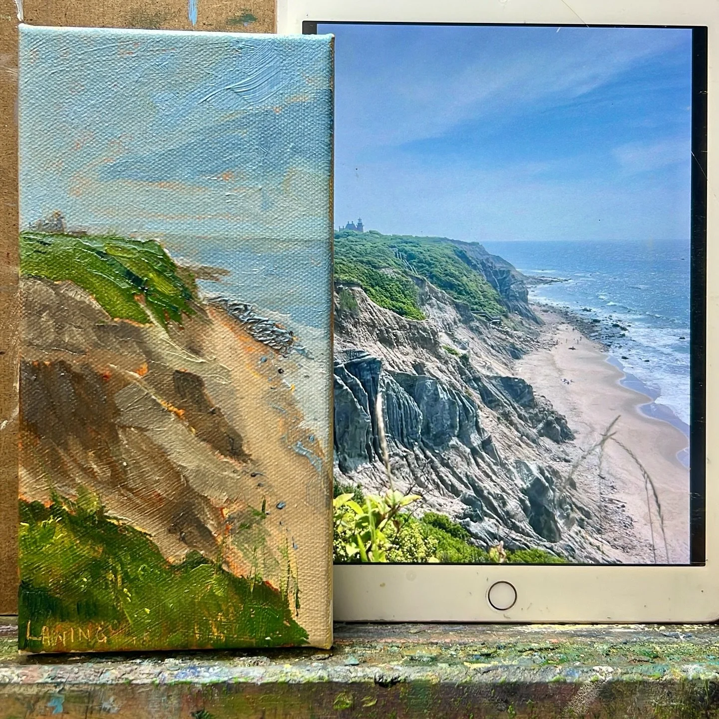 Small sketch of Second Bluffs 
8x4x1.5 inches &bull; oil on canvas &bull; (c)Julia Lawing
.
#blockisland #rhodeislandlife #secondbluffs #southeastlighthouse #blockislandart #julialawingart #oilpainters