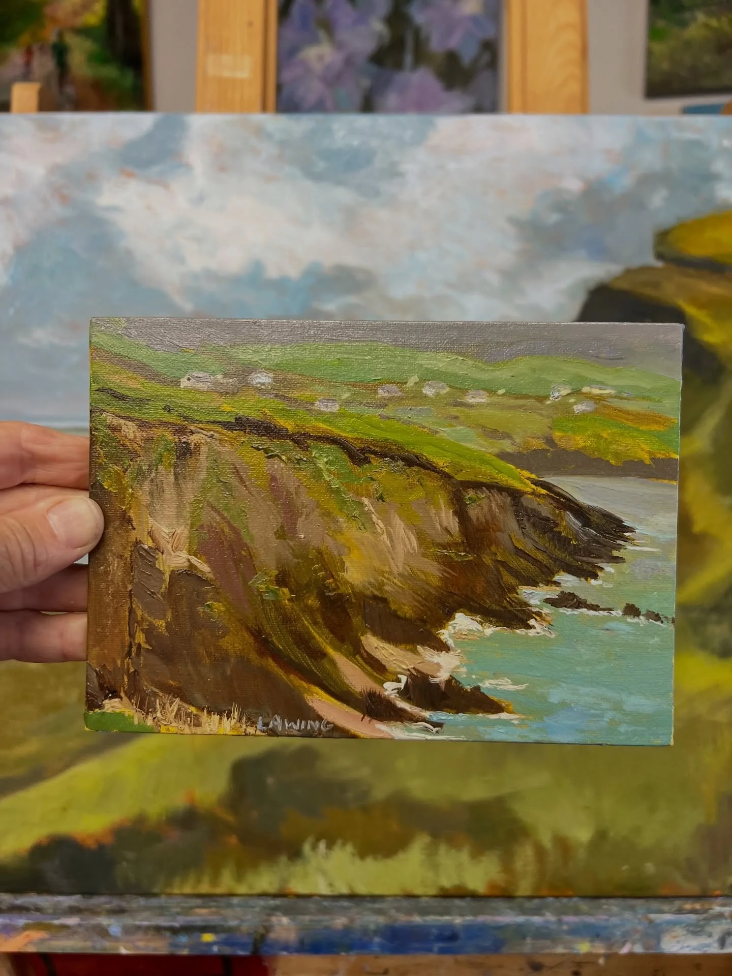 A scene from last summer&rsquo;s fantastic adventure on Ireland&rsquo;s Wild Atlantic Way: Coumeenoole Beach, Dunquin, on the Slea Head Drive. The water was such a beautiful deep aqua shade, and of course, the green, green cliffs&hellip;O Ireland, yo