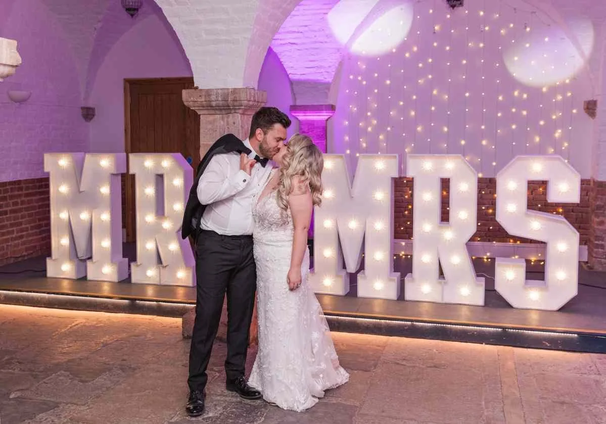 Hire a Weding DJ Hire a Wedding DJ Near Me - Disco Hire for Wedding DJ Hire Wedding DJ Hire Somerset Devon Cornwall - Hire a DJ Near Me - Bristol Wedding DJ Hire - Hire a DJ Mobile Disco - Hire a Wedding Disco Prescott Entertainment - Wedding Party.jpg