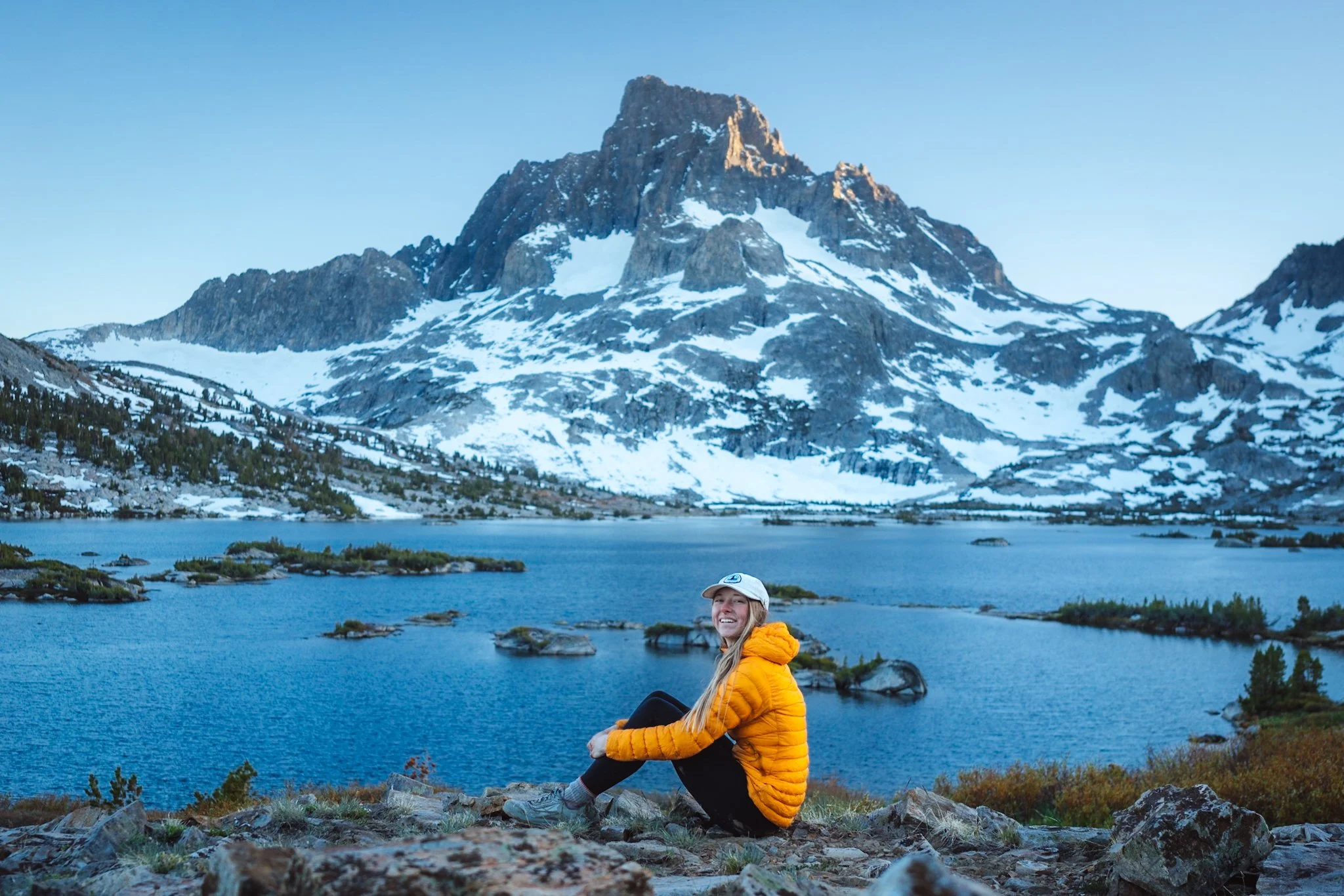 backpacking gear list, what to pack, ultralight backpacking gear, lightweight backpacking gear, tent, shelter, hiking shoes, backpacking clothes, women backpacking, tarp camping, backpacking tarp