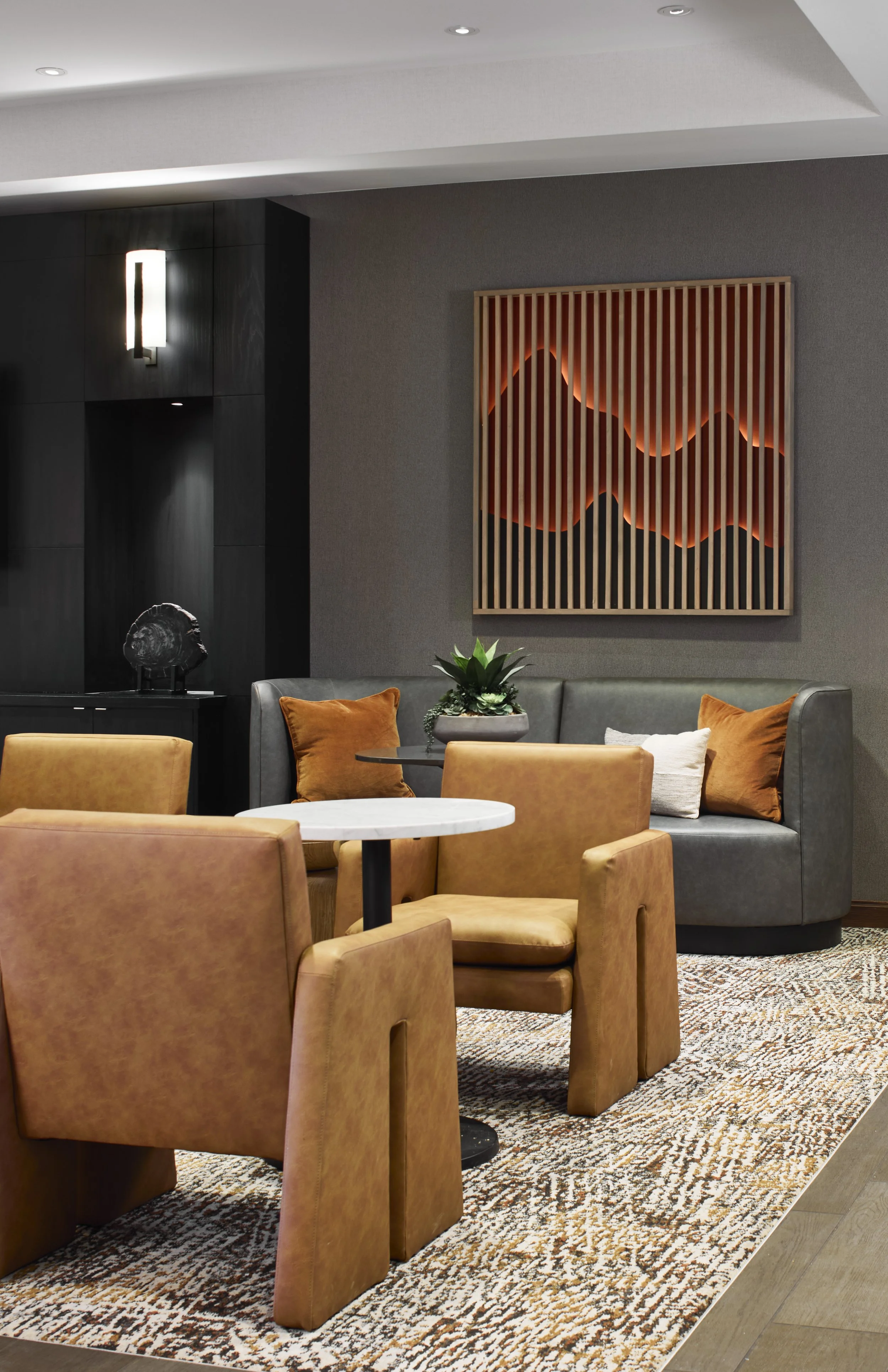 HOTEL: SANDSTONE WAVE