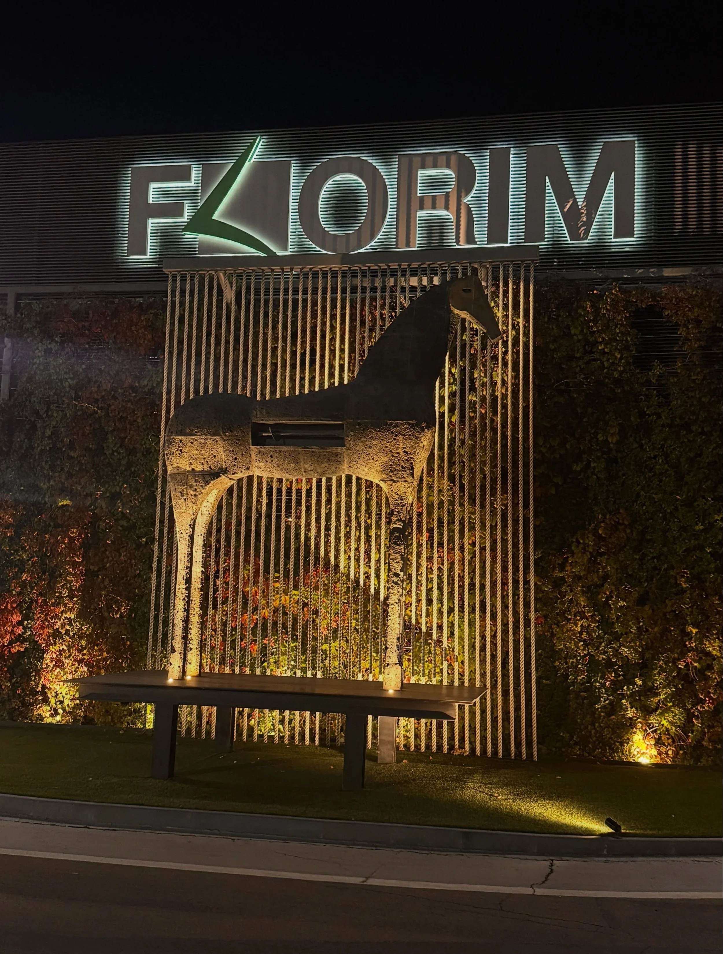 🇮🇹 CIAO // thank you so much @florim_ceramiche and @milestone_tiles for the incredible trip to Italy to attend the Italian tile show @cersaie - Designer Advisory Council 4 🫶🏼❤️🍷😝
.
#italy #ceramics #cersaie2026 #italiantiles #ciao