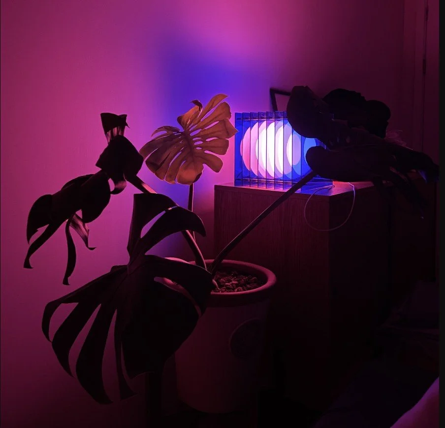 lampe, bang, luminaire, bleu, carré, plaques,design, grand.avif.jpg