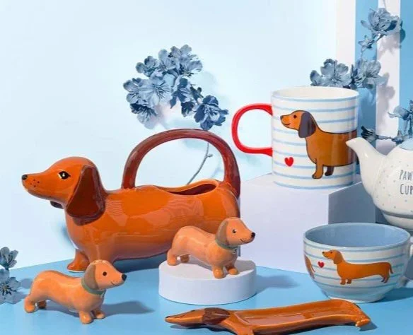 arrosoir%2C+chien+saucisse%2C+sass%26belle%2C+teckel%2C+plantes%2C+eau%2C+d%C3%A9coration+%2Cmarron%2C+plantes+.jpg