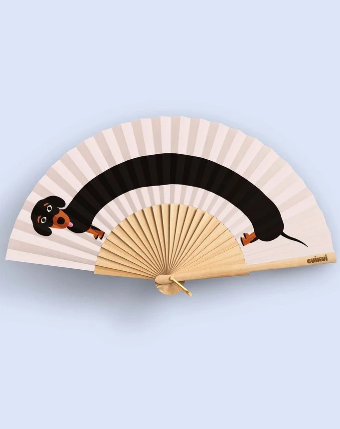 éventail, cuikui, objet, chaleur, teckel, fun, vent, air.jpg