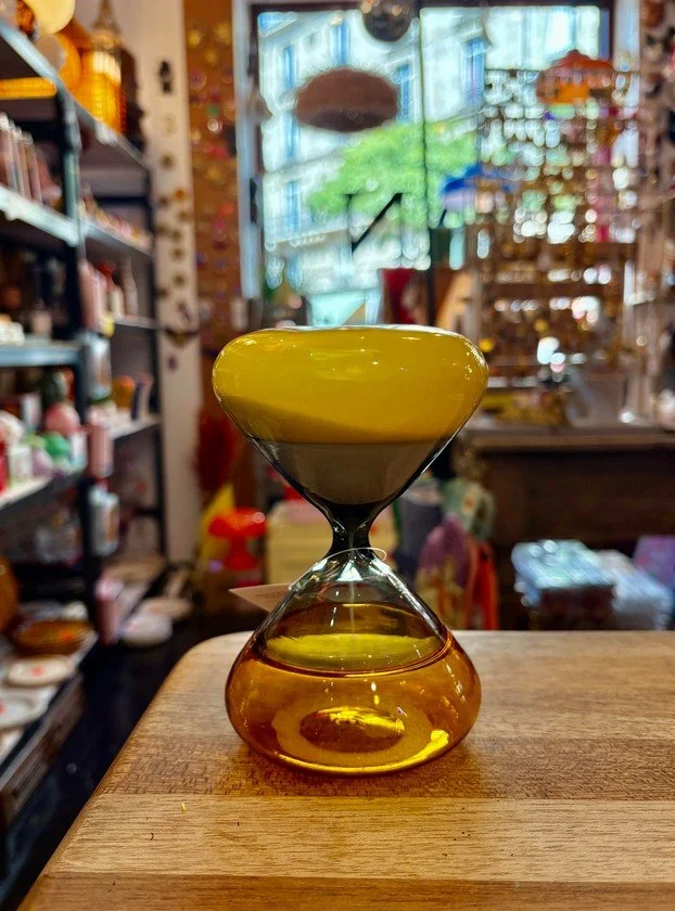 sablier, diabolo, jaune, gris, sable, temps, verre.jpg