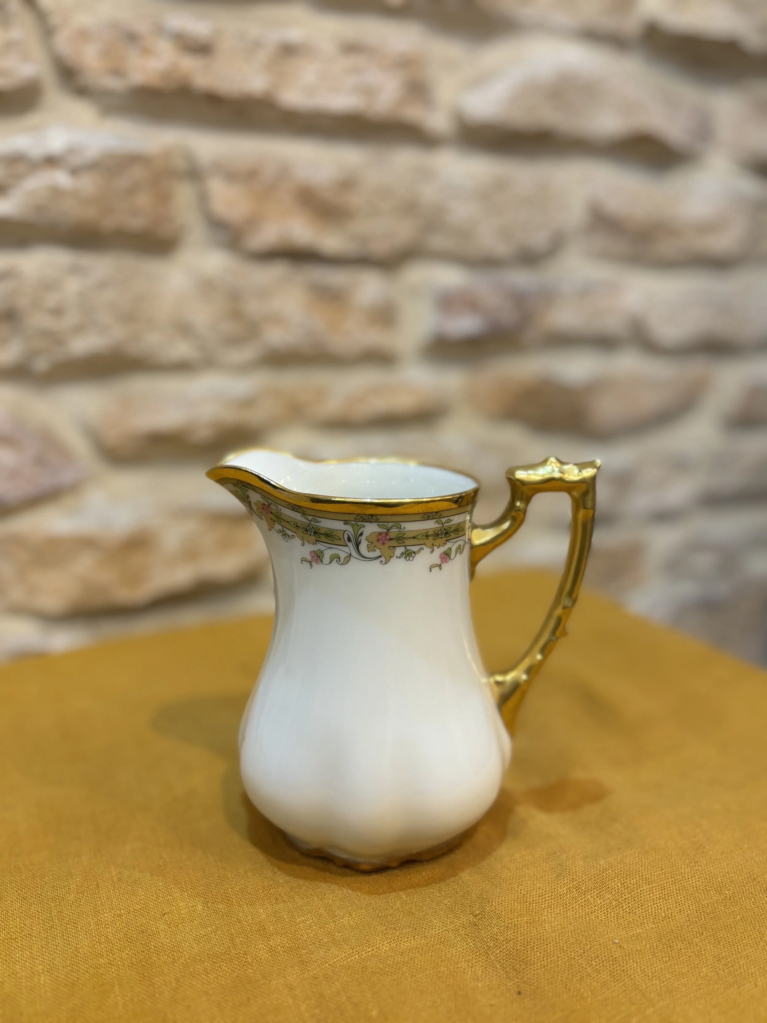 Pot à lait porcelaine