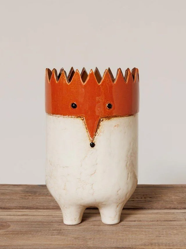 cache pot,chehoma, hérisson, animal, orange, blanc.jpg