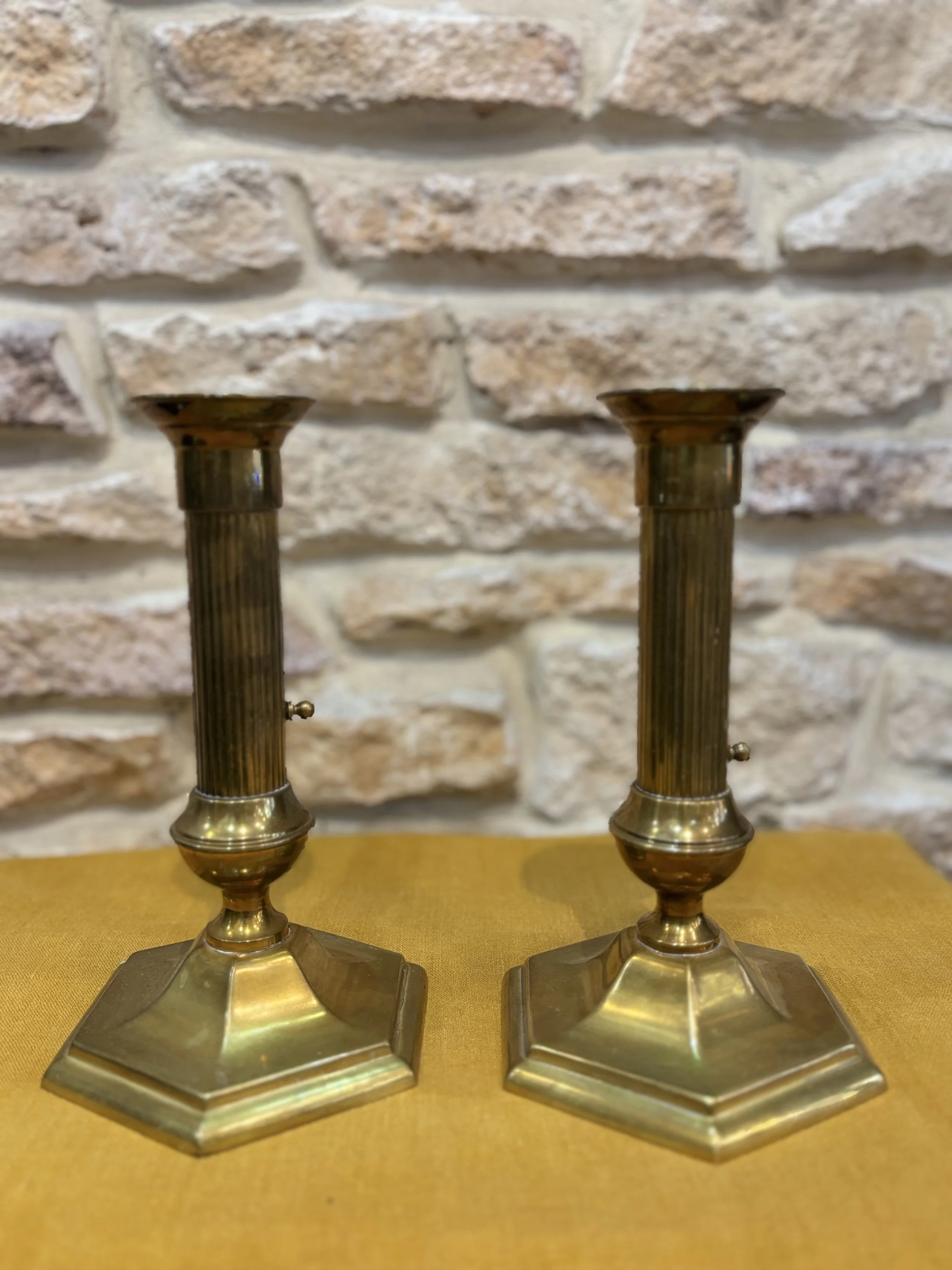 Paire de Bougeoirs en laiton vintage