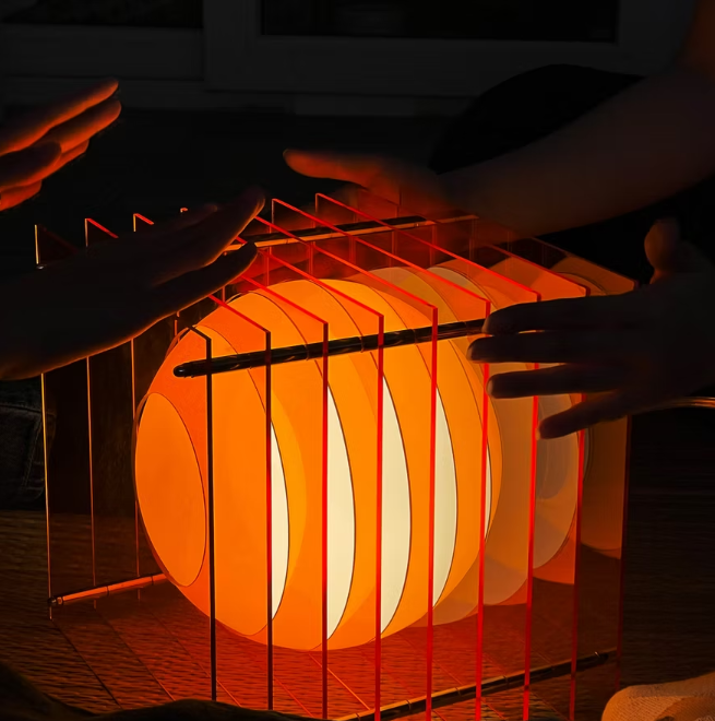 lampe, bang, luminaire, orange, carré, plaques,design, vietnam, décoration, fragile, lumière, chaleureux.avif.png