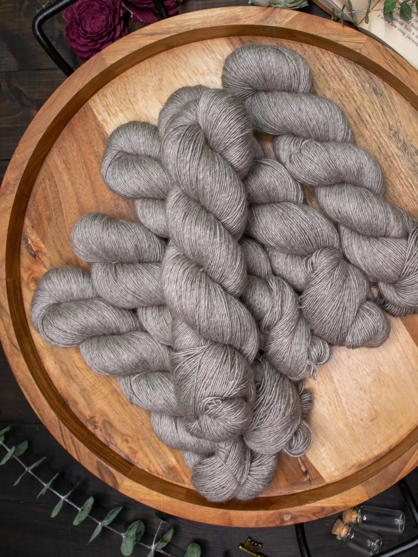 I love when the natural color of wool is so stunning that it's almost a shame to cover it up with dye, and that's definitely true with this yak silk. The natural yak color has a beautiful, soft, warm grey color. Like a precious pearl, it's truly spec