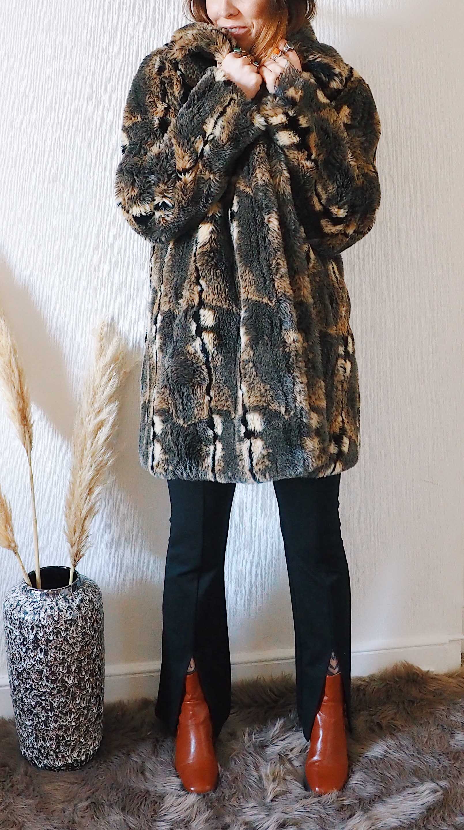 OVERSIZED ANIMAL FAUX FUR PRINTED JACKETDF4D54A5-15A7-4E5B-8B7B-2783F7B5AAC0-92FD9CF0-1357-4FD0-BA4A-A890890AEEAD.jpg