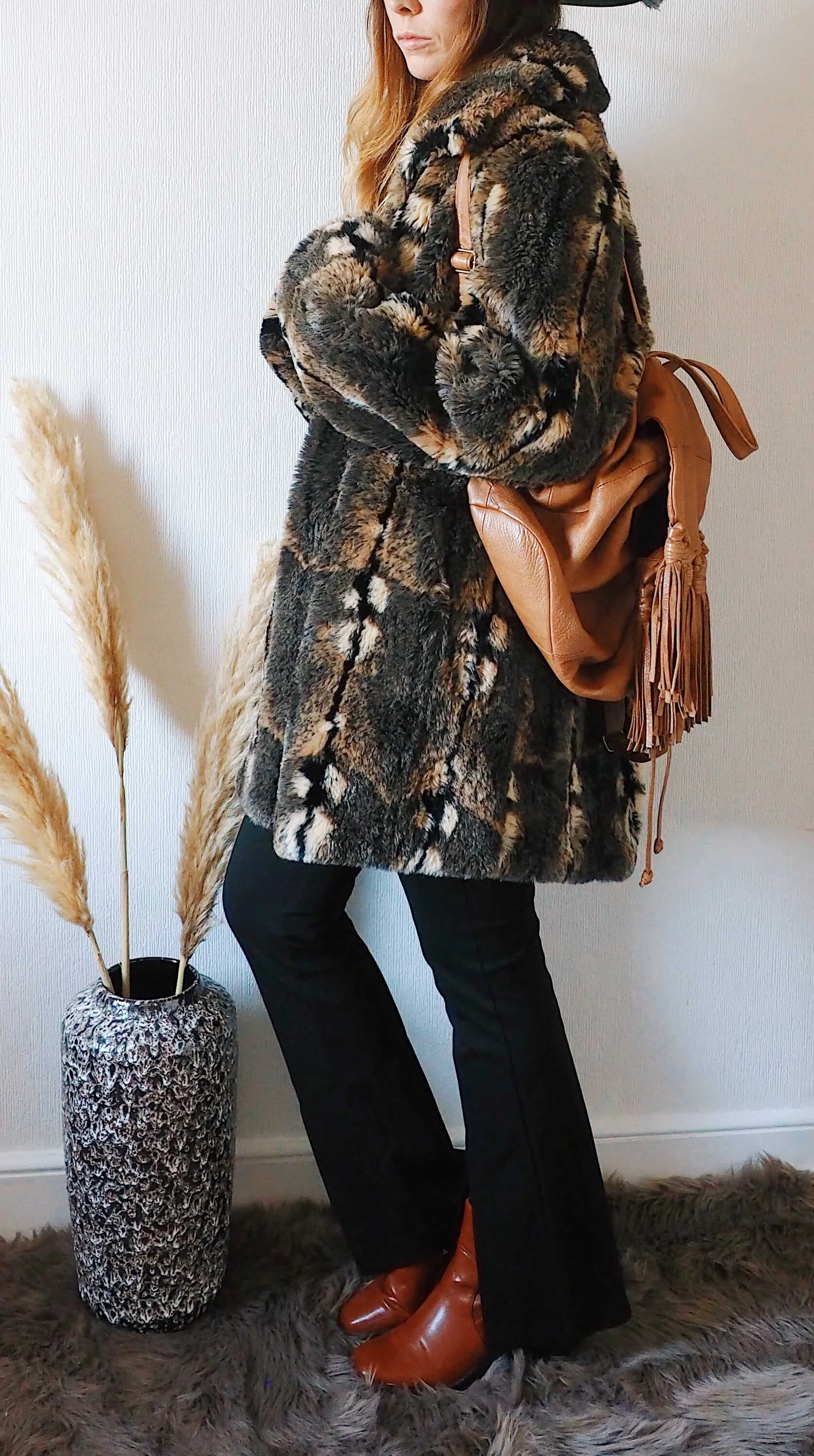 OVERSIZED ANIMAL FAUX FUR PRINTED JACKETA13984B2-360E-4B63-A622-FE564868DAA6-9CF055E4-5035-4DF5-9A8F-5C2A306F628D.jpg