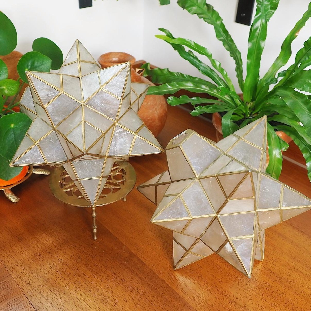 SHELL AND BRASS HANGING STAR LAMP SHADES