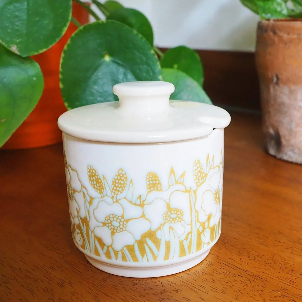 HORNSEA 'FLEUR' POT WITH LID - PRE MADE CANDLE - NO SCENT