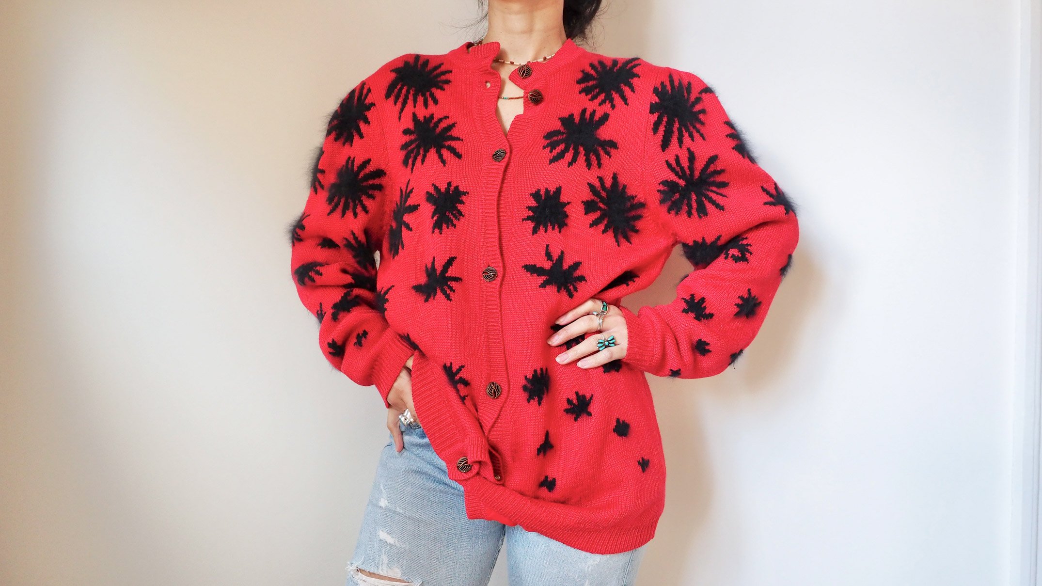 RED AND BLACK 80S DESIGN CARDIGAN