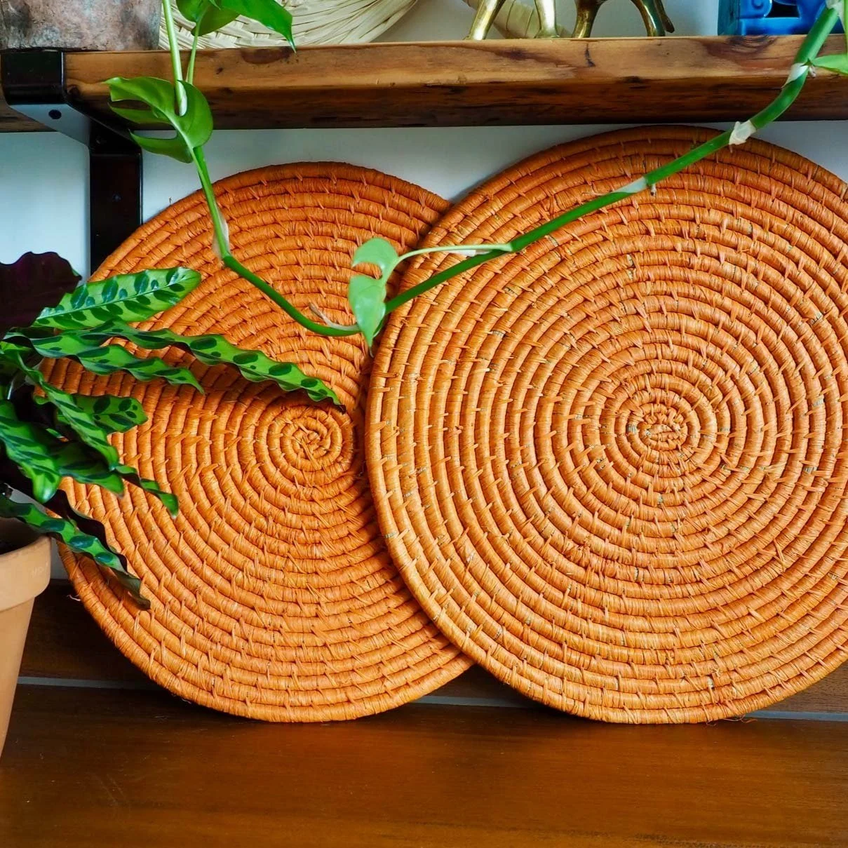 X2 LARGE ORANGE WOVEN SERVING PLACEMATS
