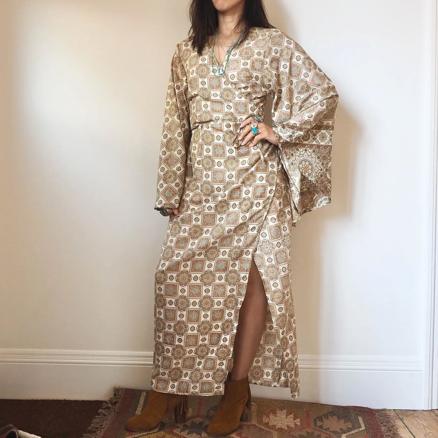 REWORKED VINTAGE KIMONO DRESS IN 70S RETRO TILE PRINT