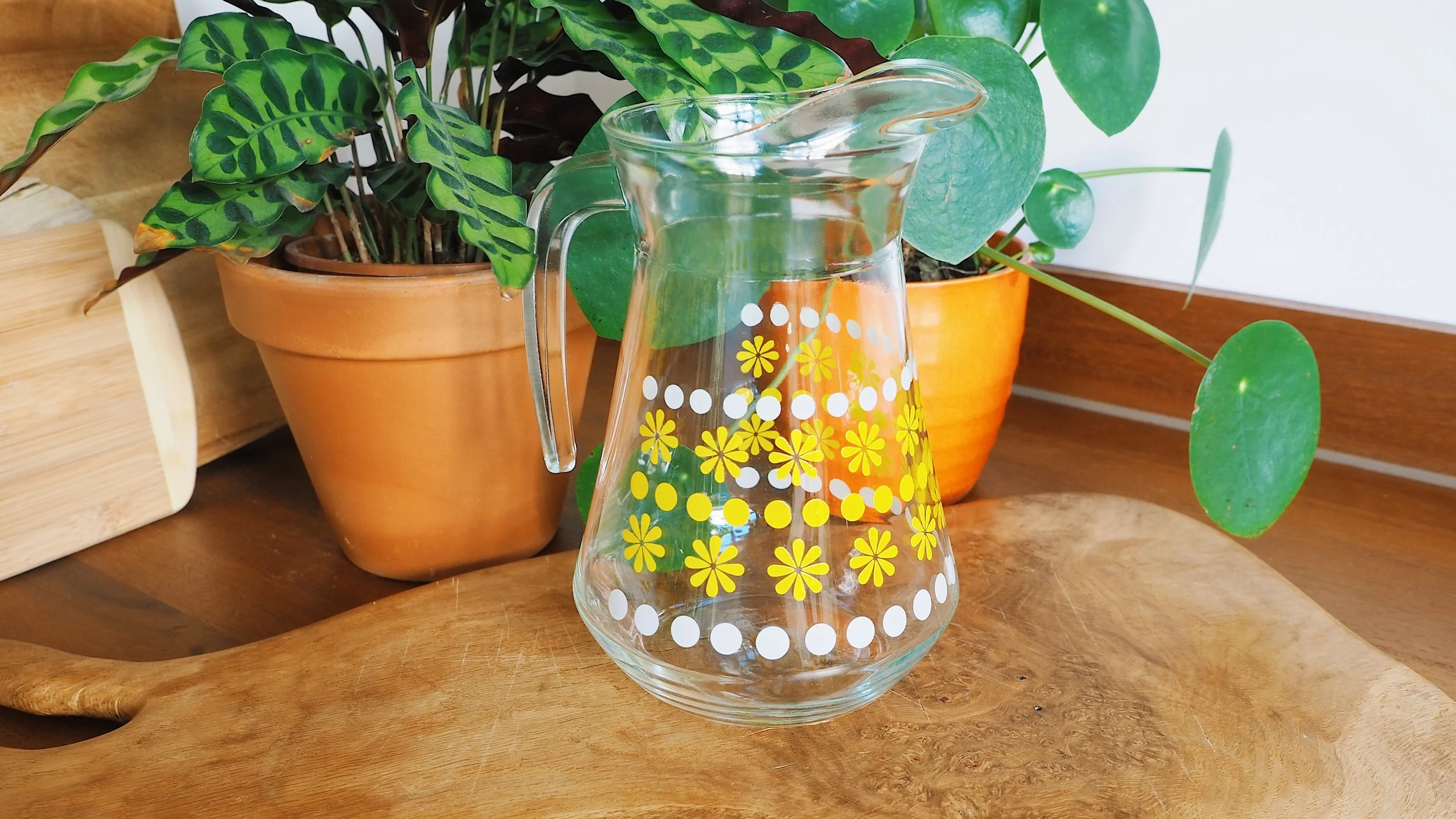 60S / 70S GLASS YELLOW FLOWER GLASS PORING JUG