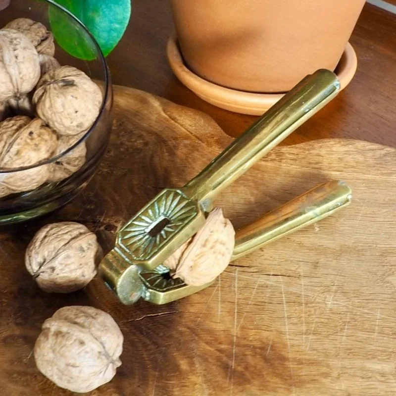 HEAVY BRASS NUTCRACKER WITH RETRO SUNRAY ENGRAVING