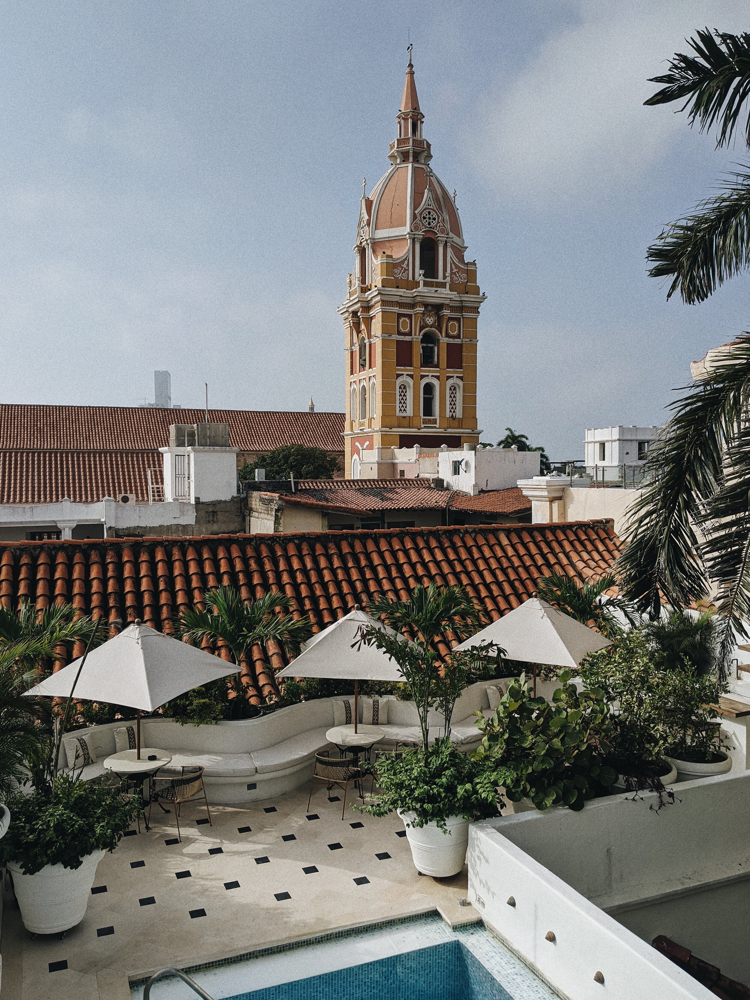 HOTEL-WEEKEND-CHECKING-IN-AMARLA-CARTAGENA-COLOMBIA-SOPHIE-HAY15.jpg