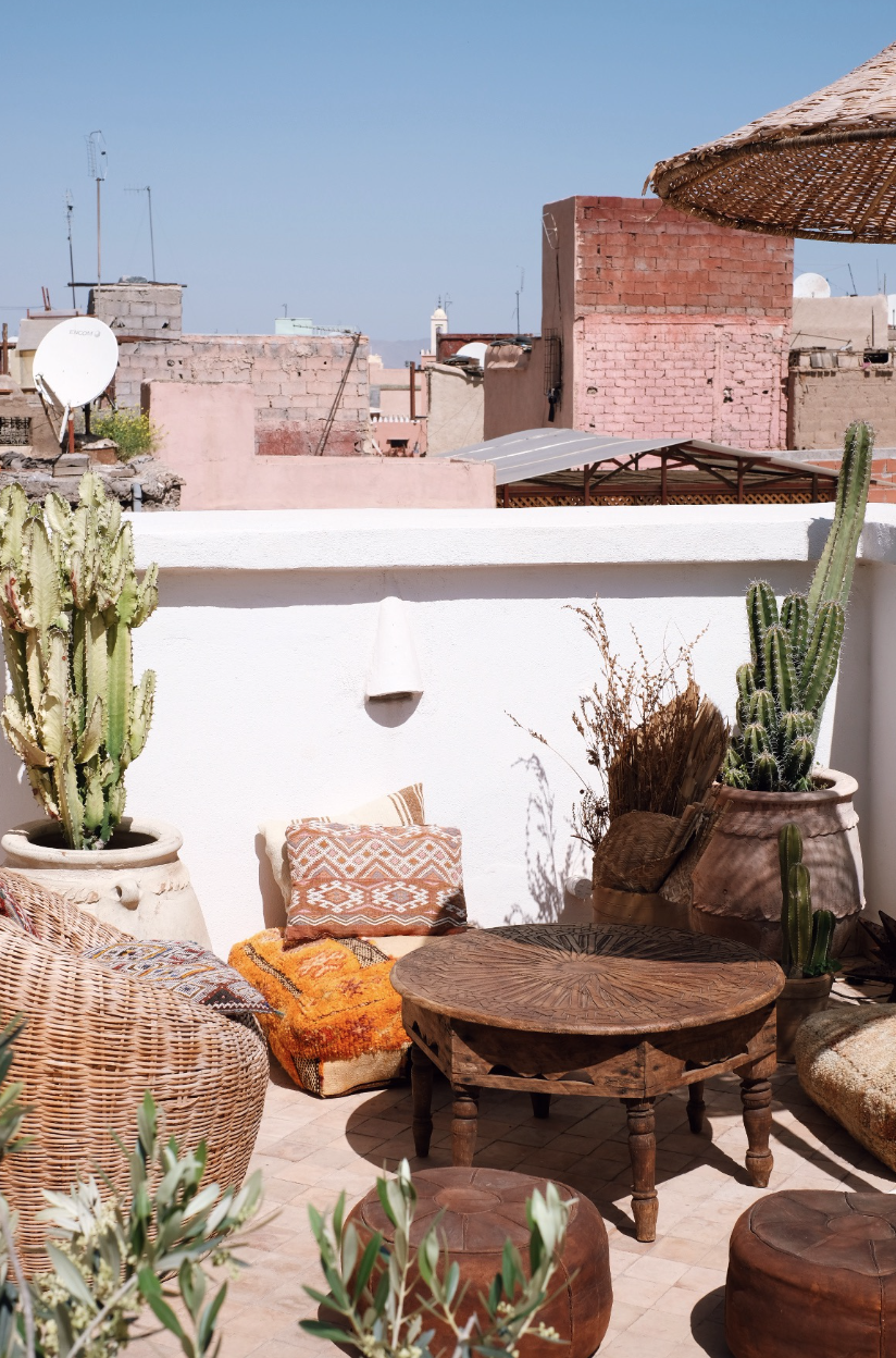 Hotel-Weekend-Barefoot-Luxury-Riad-LAtelier-Morocco-Terrace.png