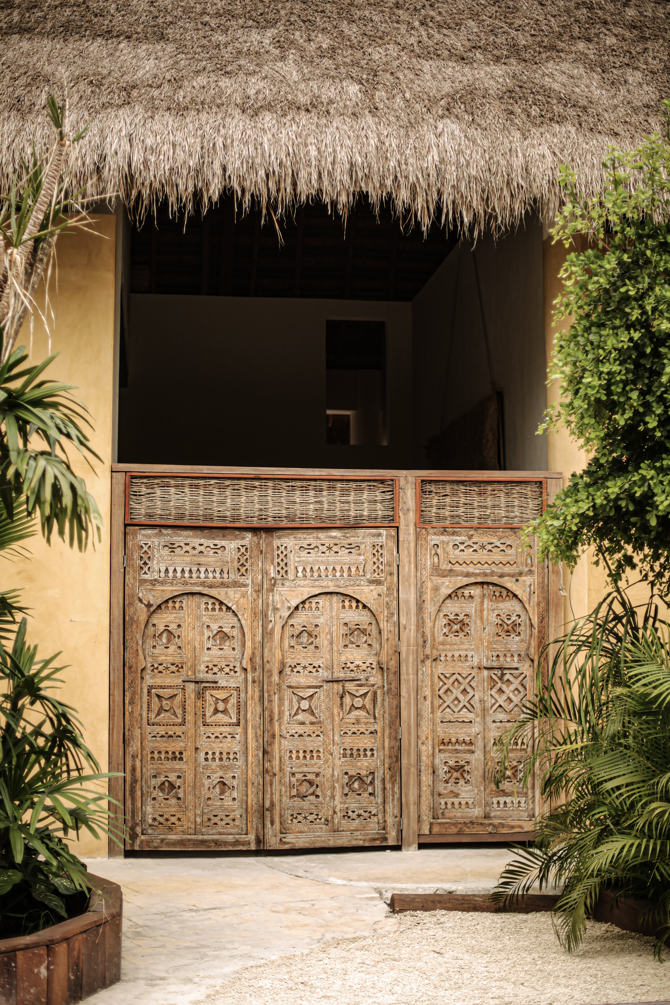 Hotel-Weekend-Barefoot-Luxury-Casa-Hormiga-Bacalar-Mexico-House-Entrance.jpg