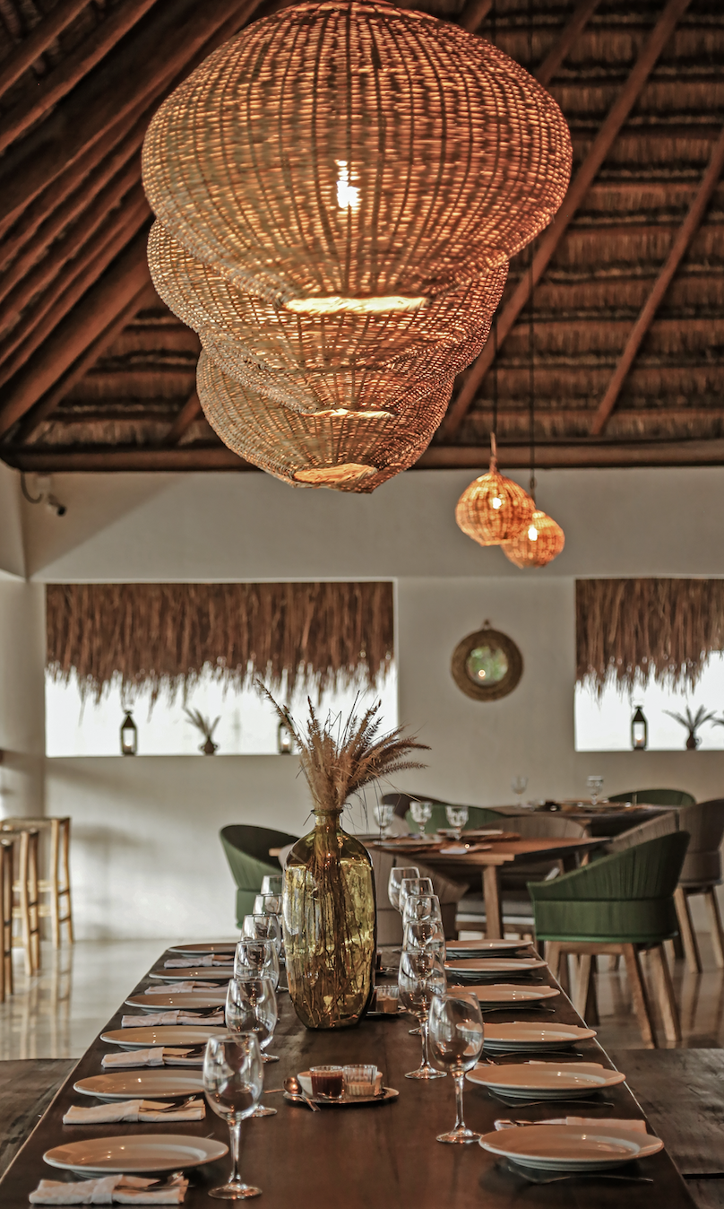 Hotel-Weekend-Barefoot-Luxury-CAsa-Hormiga-Dinner-Mexico.png