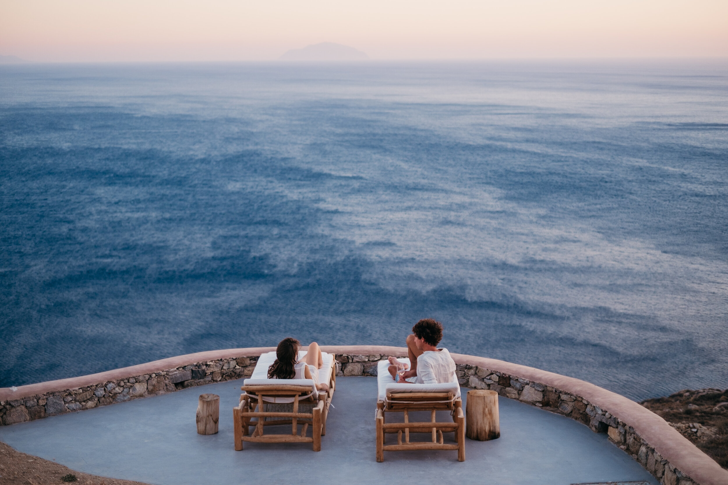 Hotel-Weekend-Barefoot-Luxury-Serifos-Greece-Natura-Views2.jpg